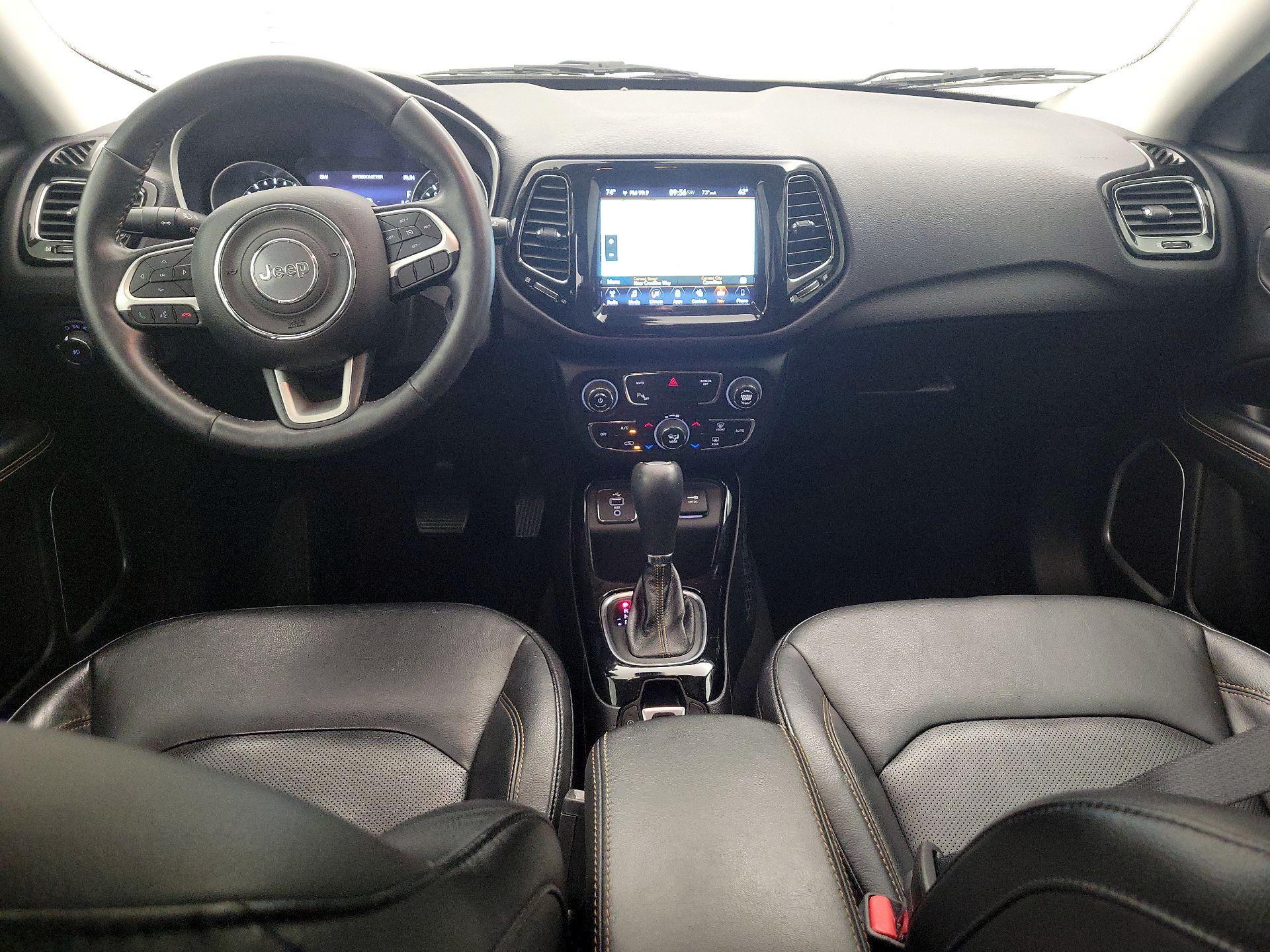 Thumbnail: 2018 Jeep Compass - 9