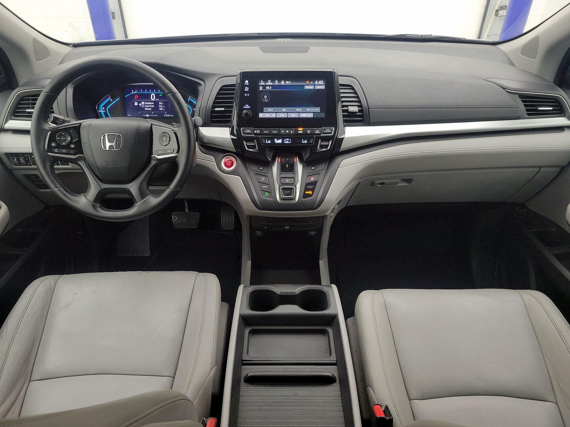 Thumbnail: 2018 Honda Odyssey - 9