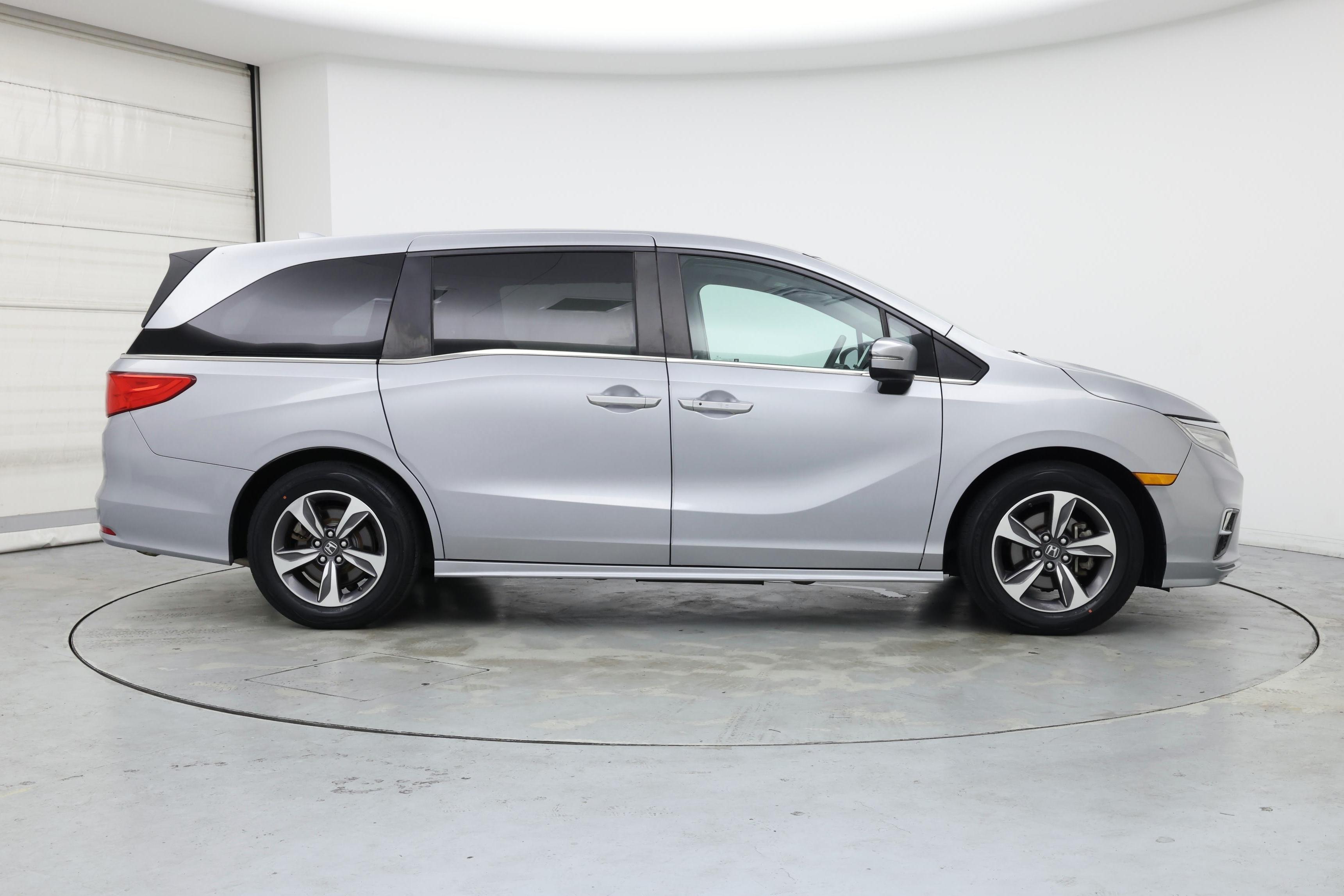 Thumbnail: 2018 Honda Odyssey - 7