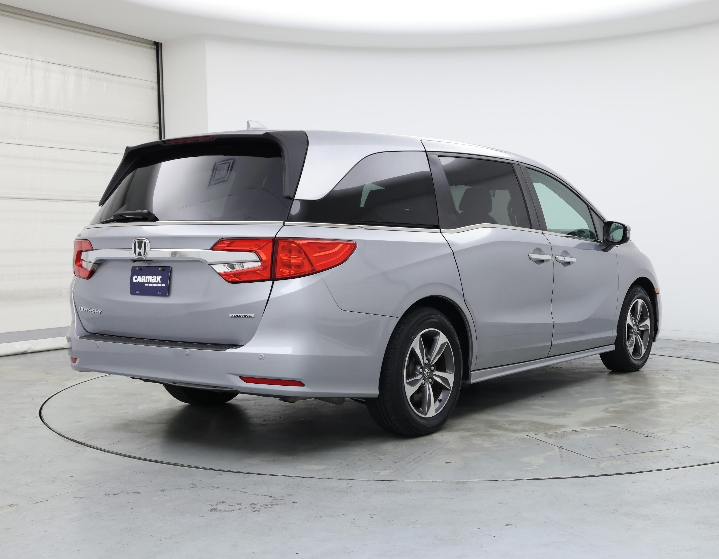 Thumbnail: 2018 Honda Odyssey - 8