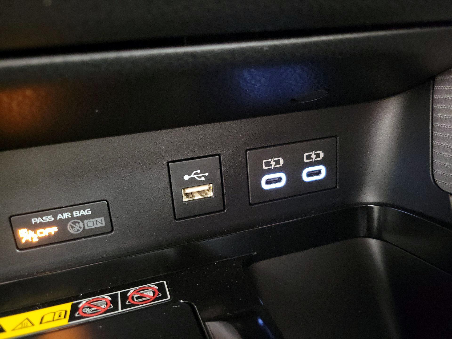 Thumbnail: 2025 Toyota Camry - 19
