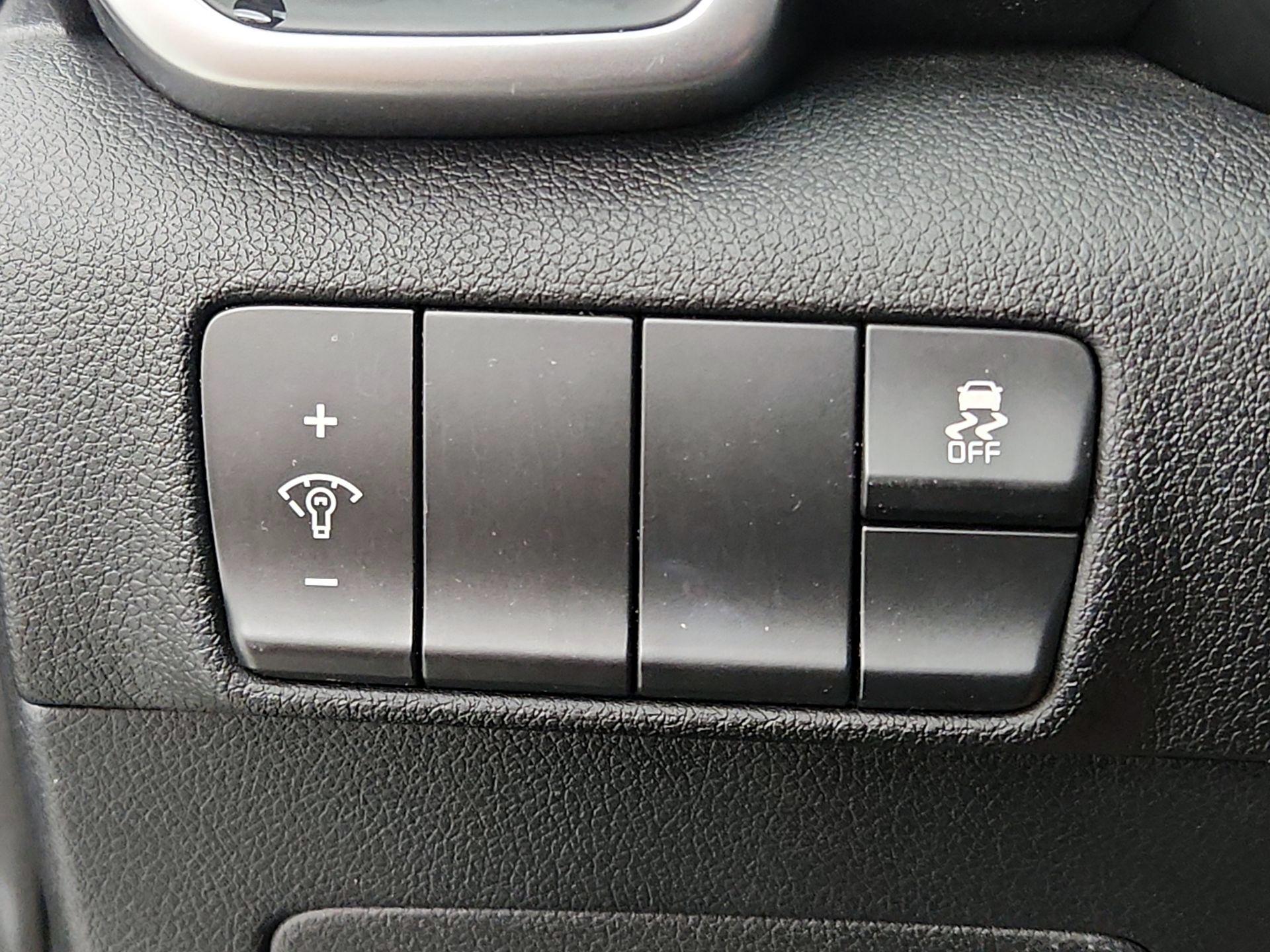Thumbnail: 2019 Kia Sportage - 13
