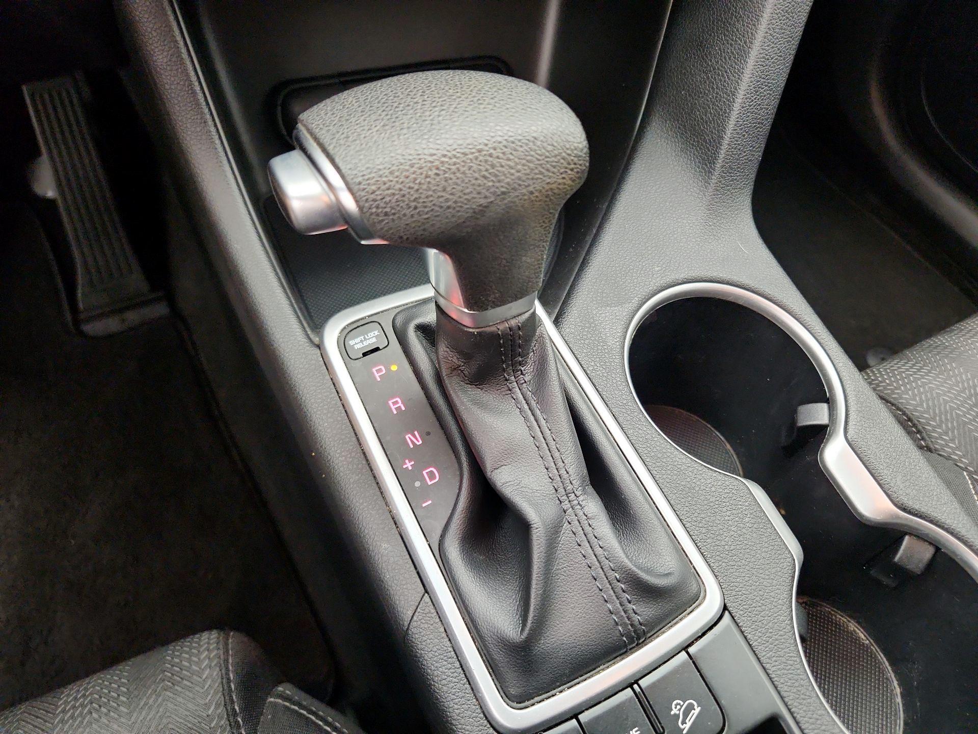 Thumbnail: 2019 Kia Sportage - 17