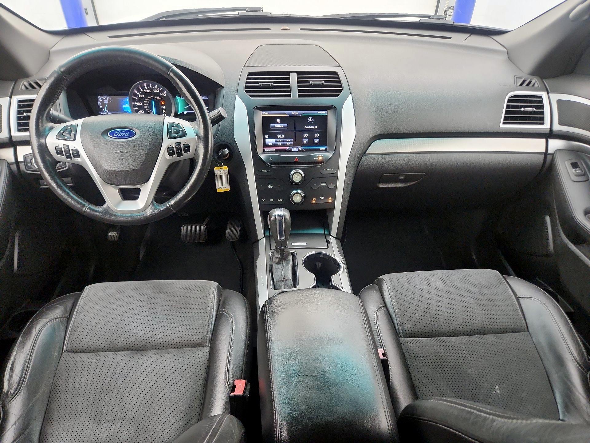 Thumbnail: 2015 Ford Explorer - 9