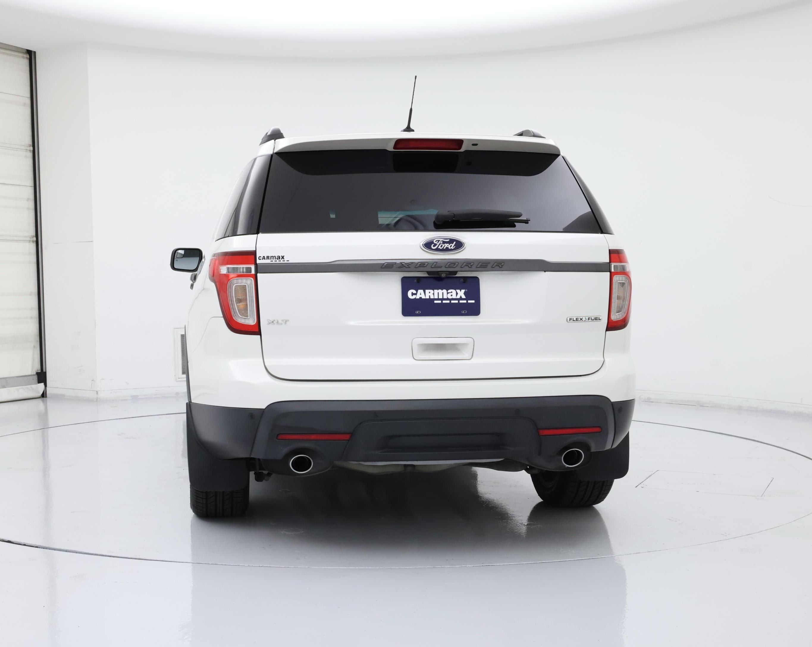 Thumbnail: 2015 Ford Explorer - 6