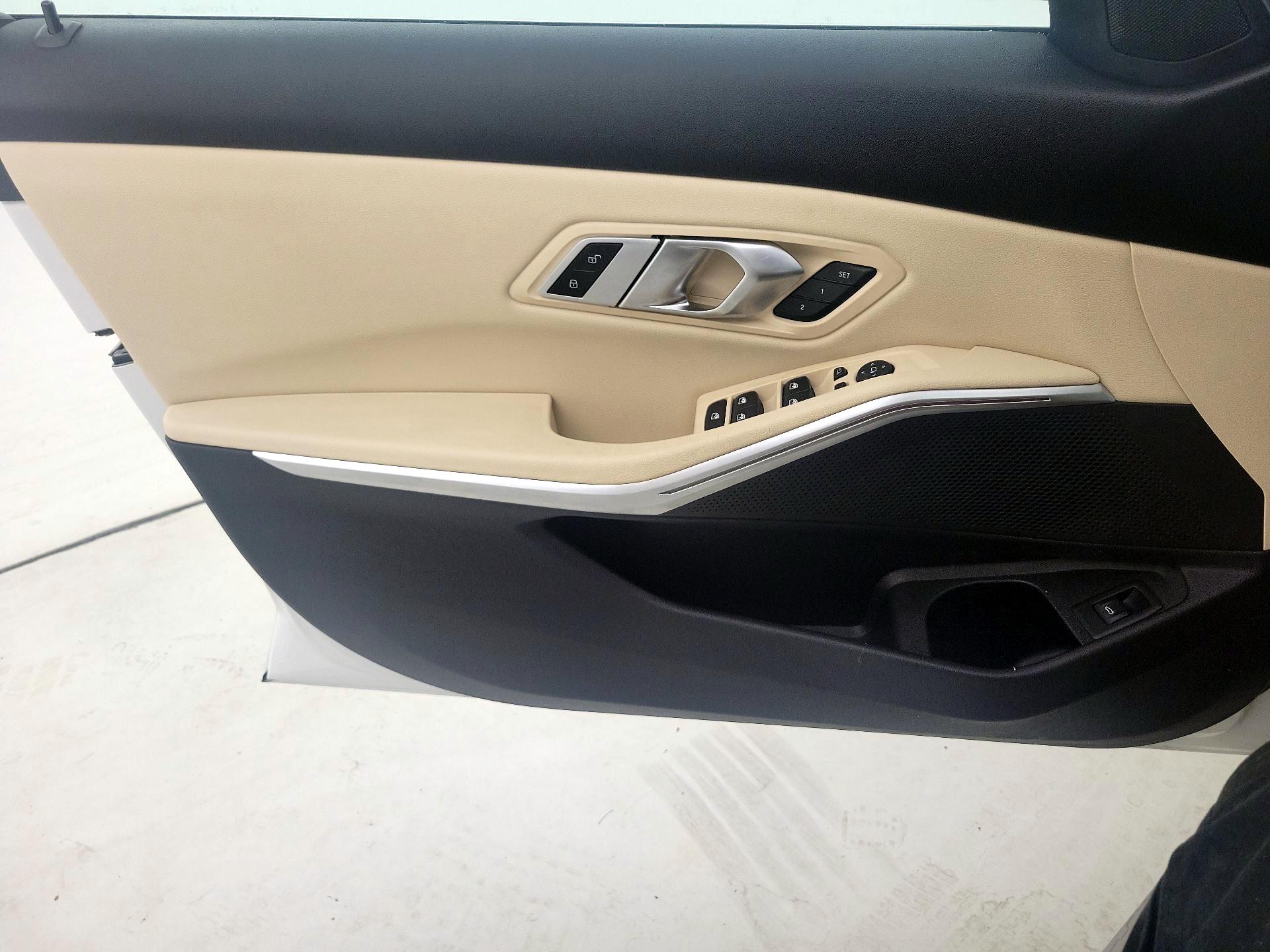 Thumbnail: 2022 BMW 3 Series - 12