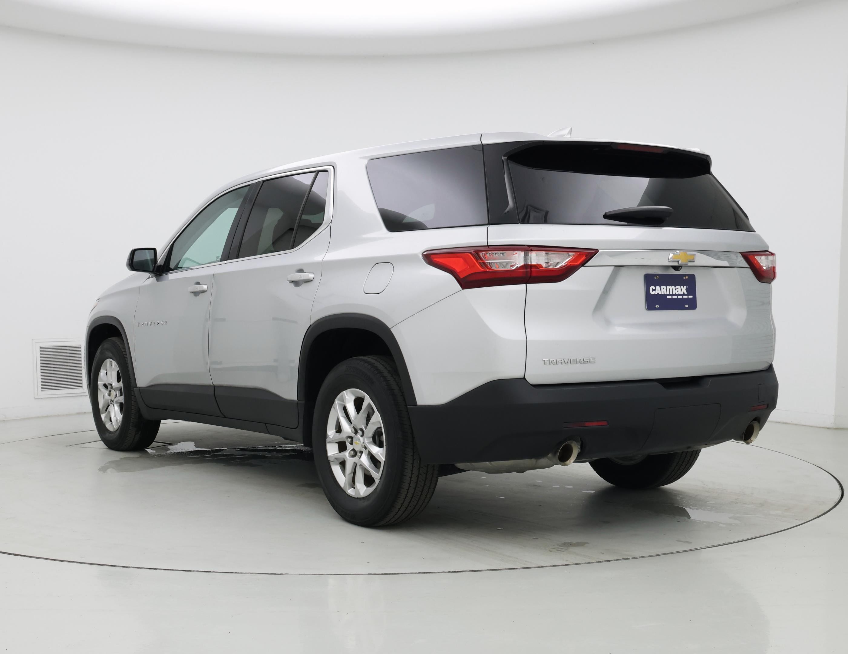 Thumbnail: 2020 Chevrolet Traverse - 2