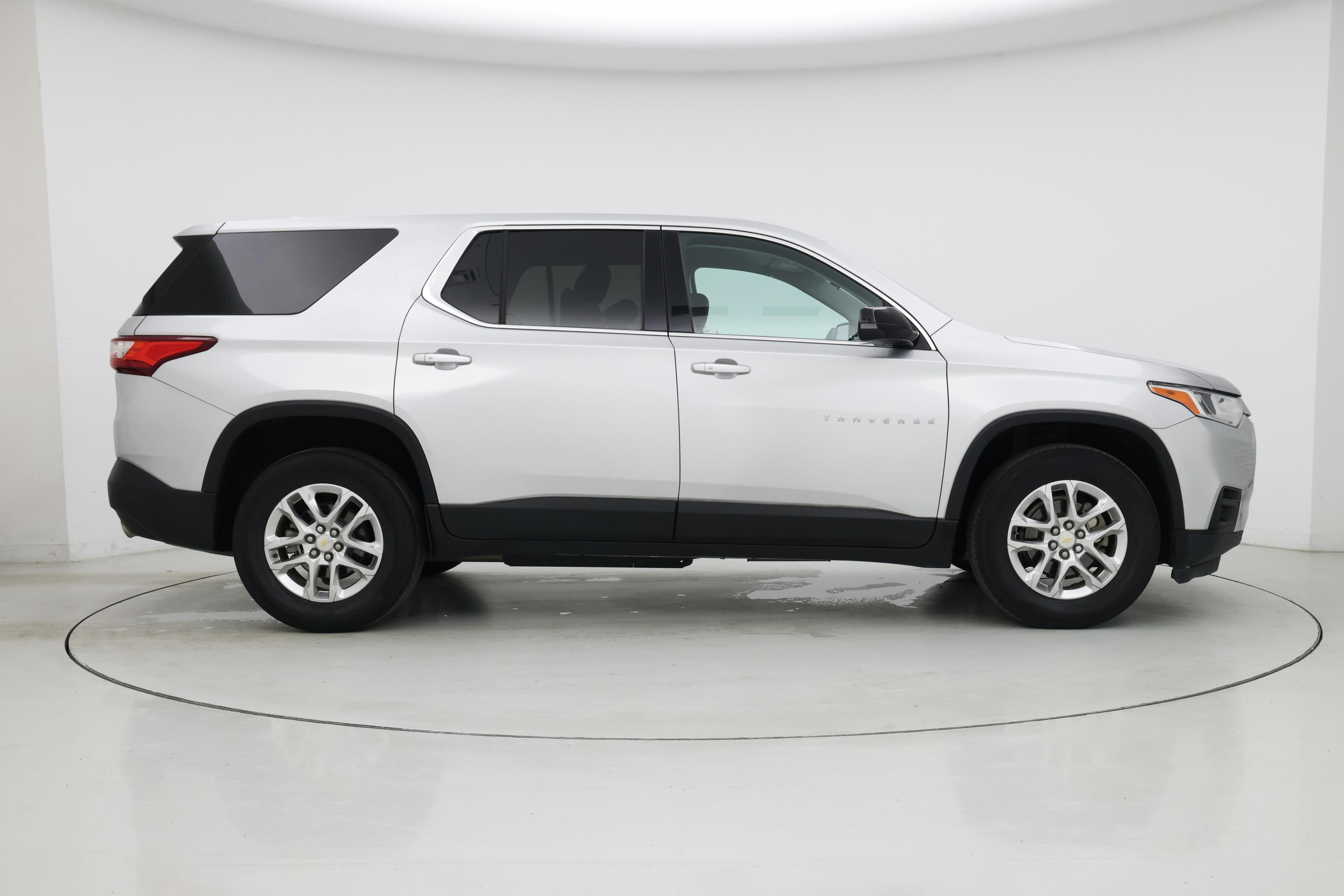 Thumbnail: 2020 Chevrolet Traverse - 7