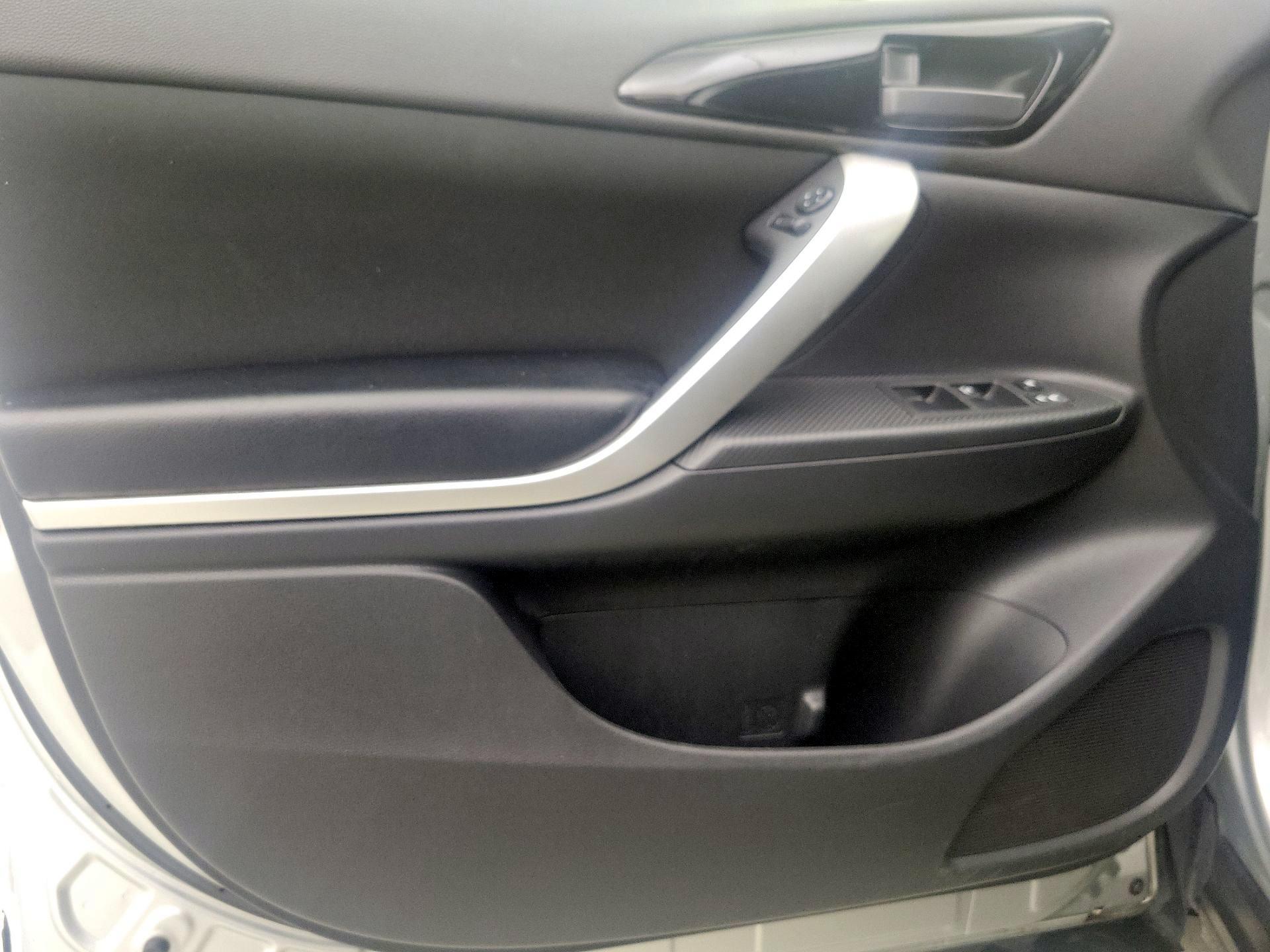 Thumbnail: 2020 Mitsubishi Eclipse Cross - 12