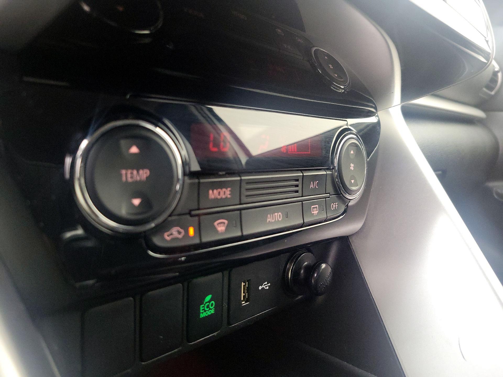 Thumbnail: 2020 Mitsubishi Eclipse Cross - 16