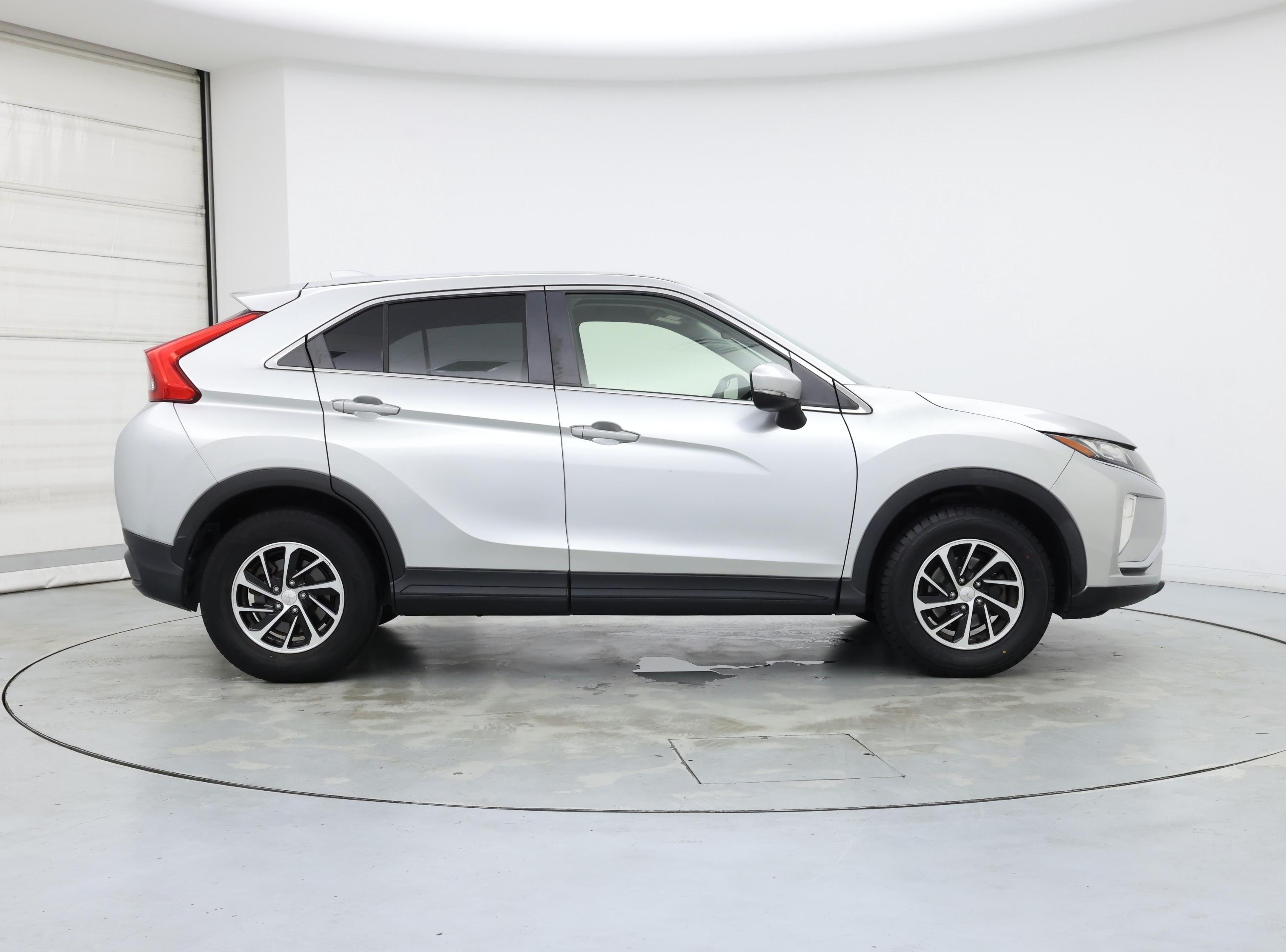 Thumbnail: 2020 Mitsubishi Eclipse Cross - 7