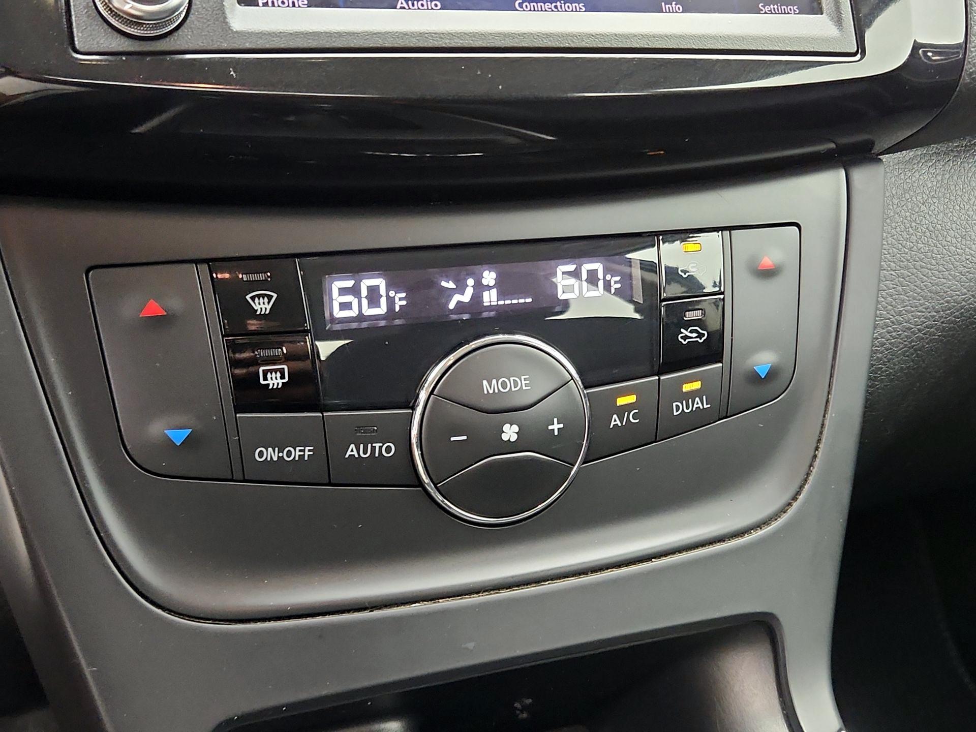 Thumbnail: 2019 Nissan Sentra - 16
