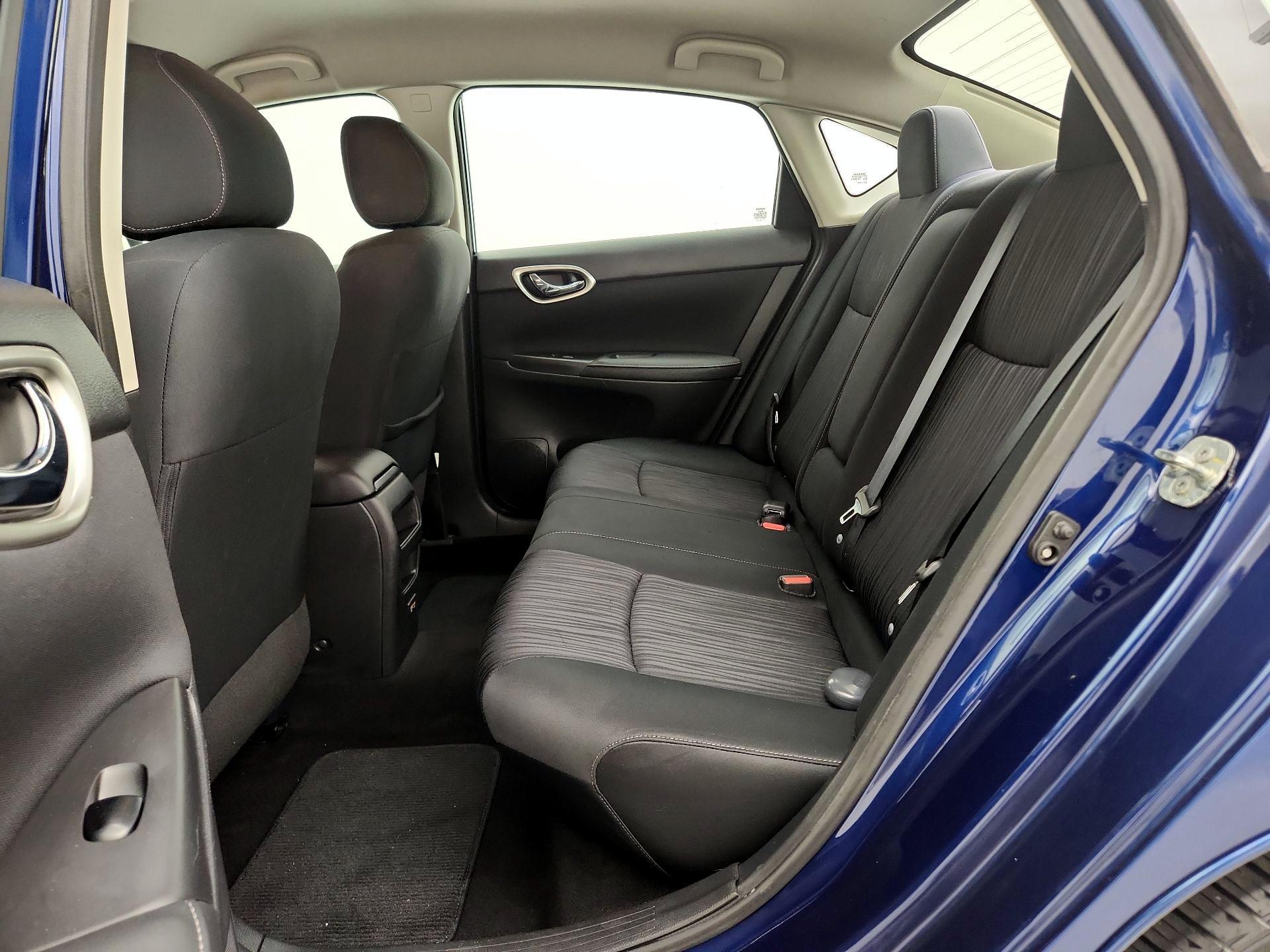 Thumbnail: 2019 Nissan Sentra - 19