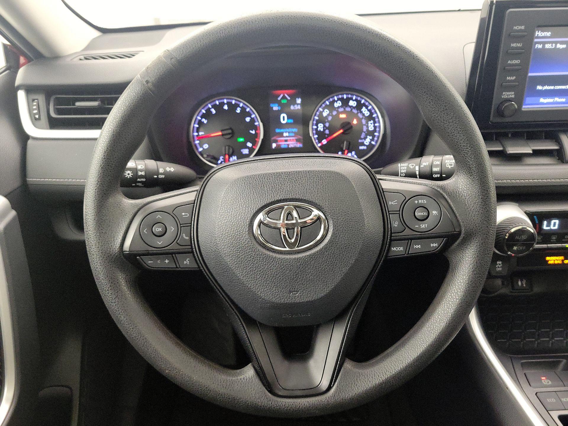 Thumbnail: 2019 Toyota RAV4 - 10