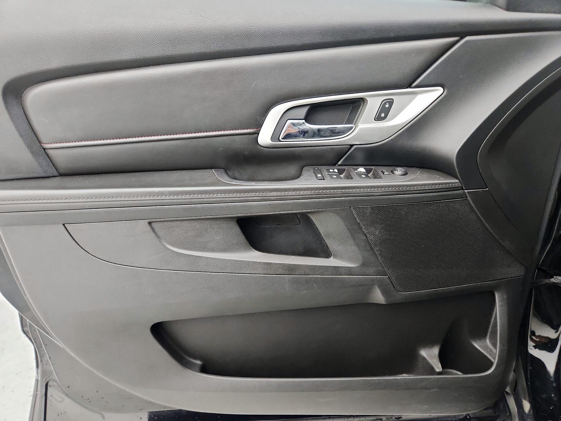 Thumbnail: 2016 GMC Terrain - 12