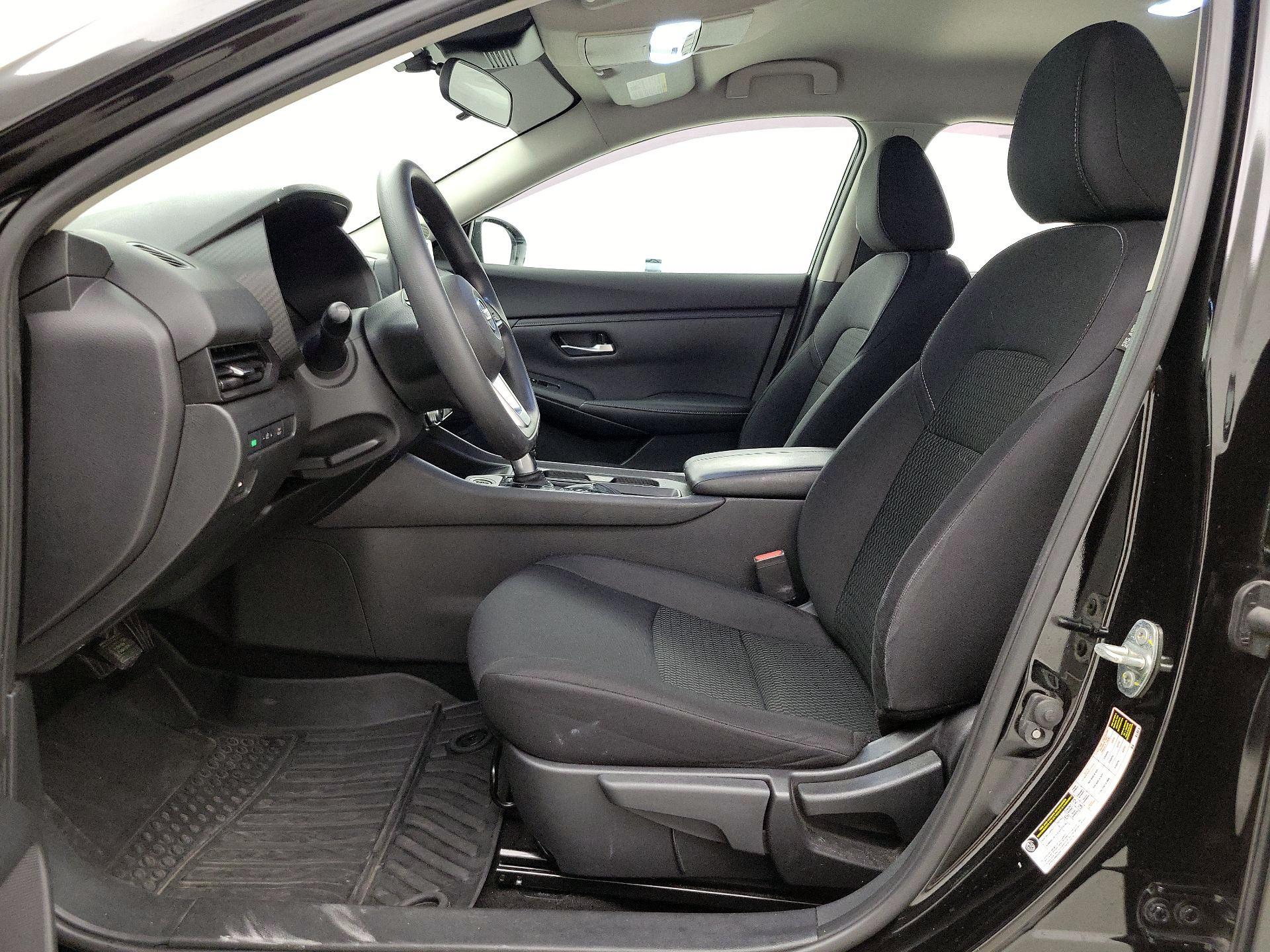 Thumbnail: 2021 Nissan Sentra - 11