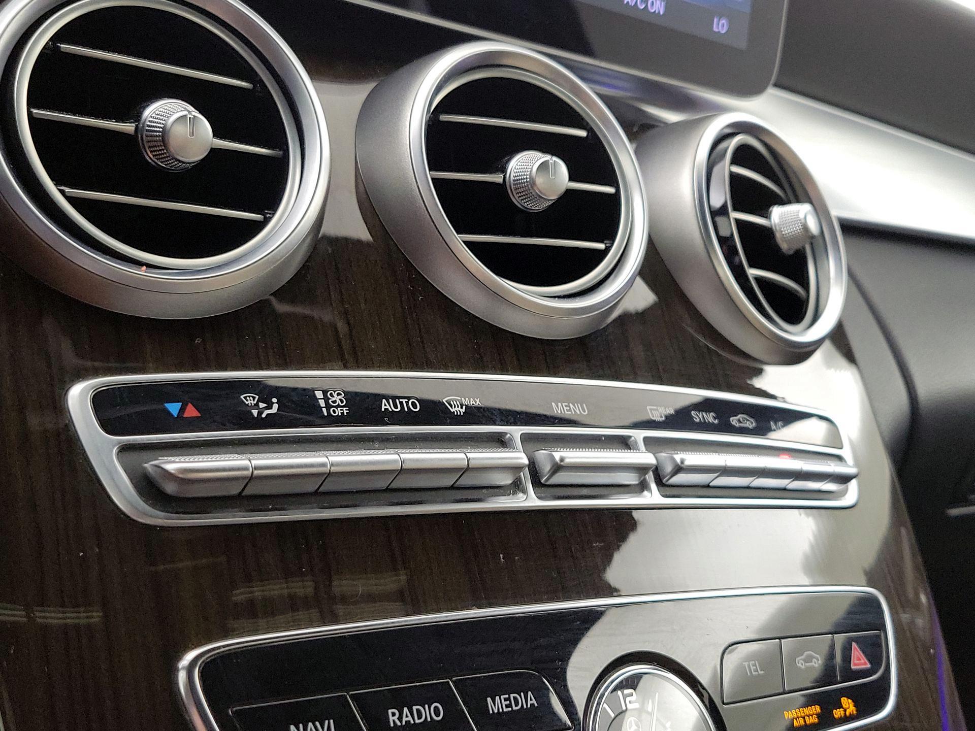 Thumbnail: 2019 Mercedes-Benz C-Class - 16