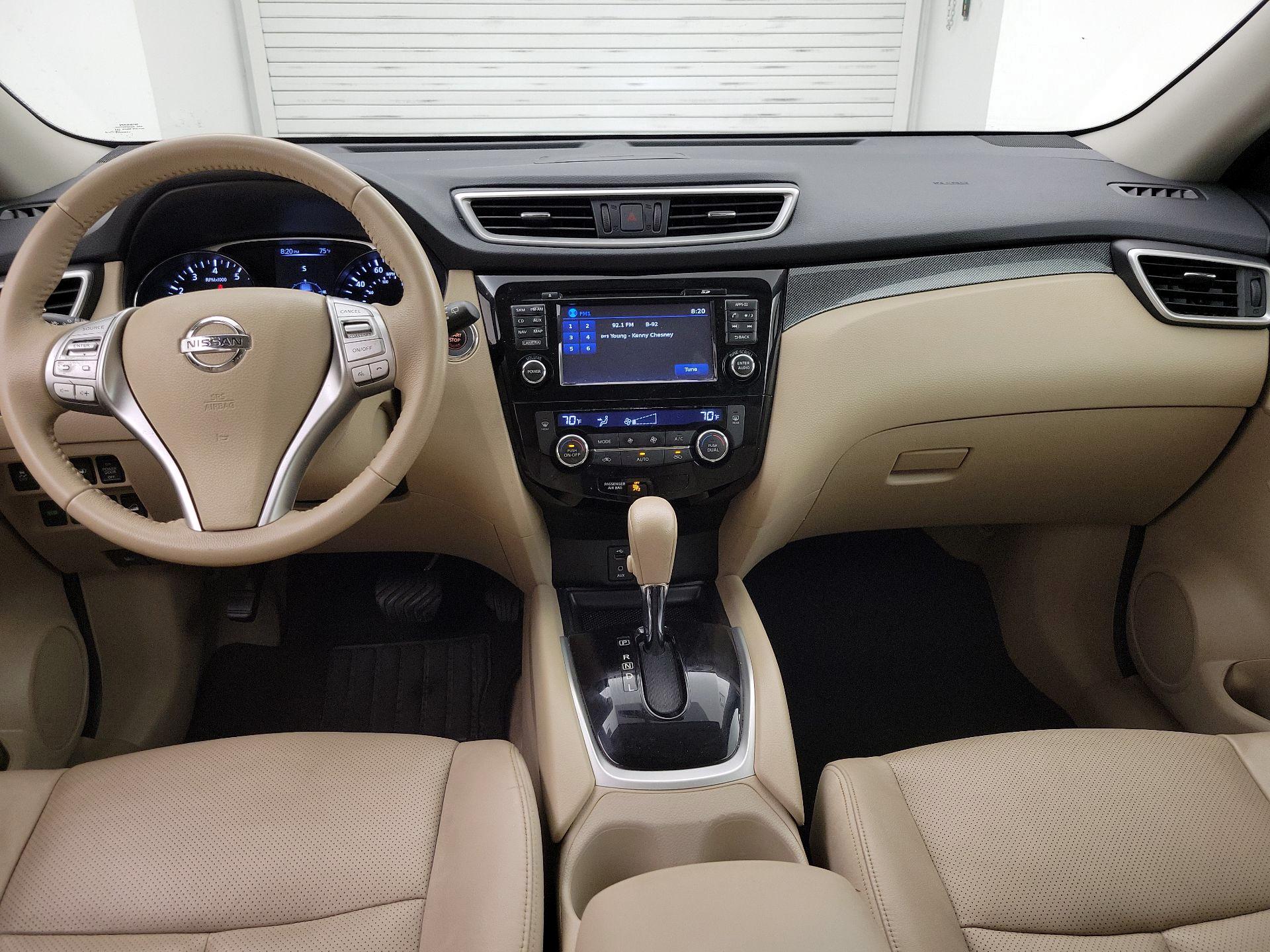 Thumbnail: 2015 Nissan Rogue - 9