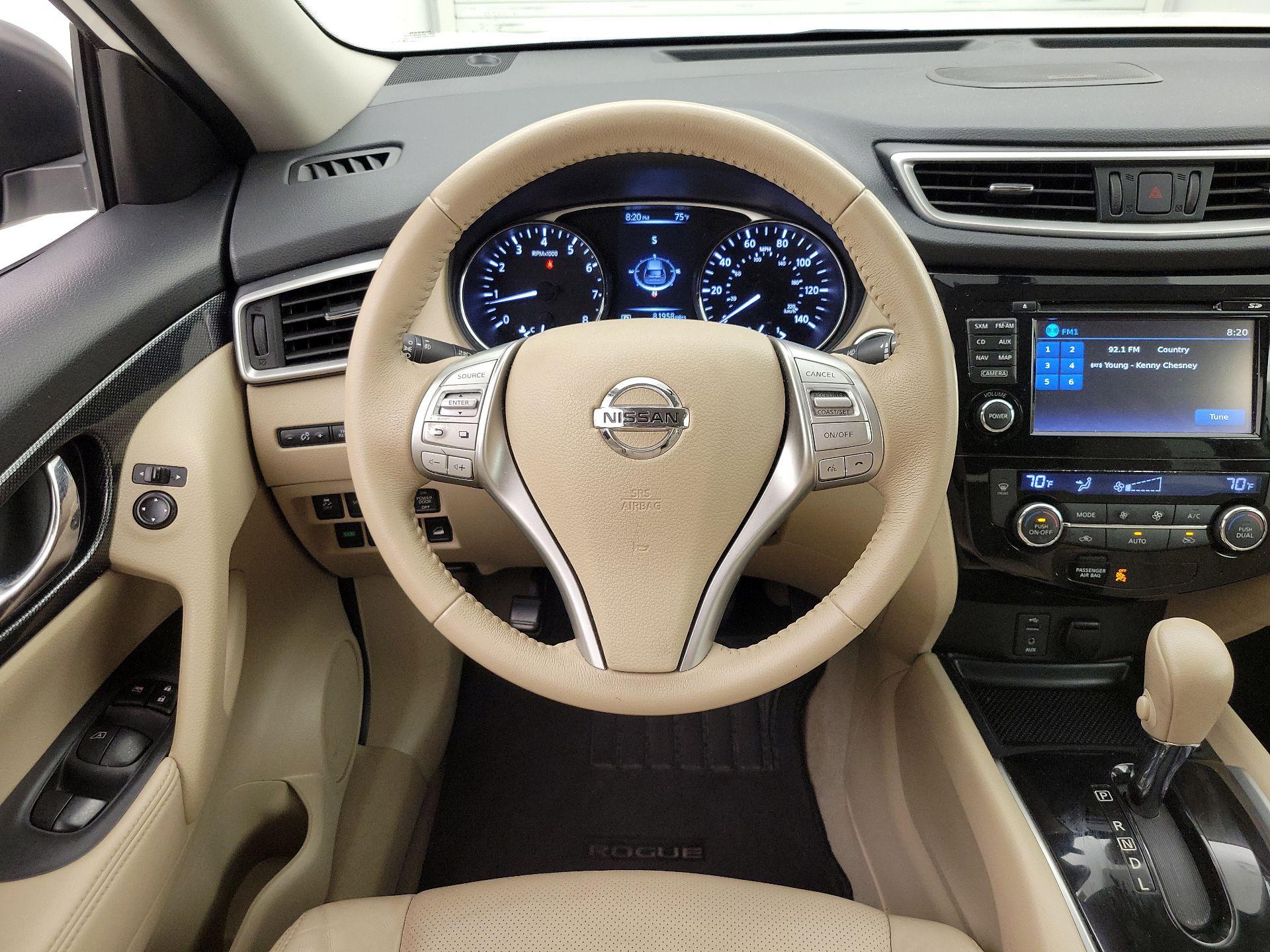 Thumbnail: 2015 Nissan Rogue - 10