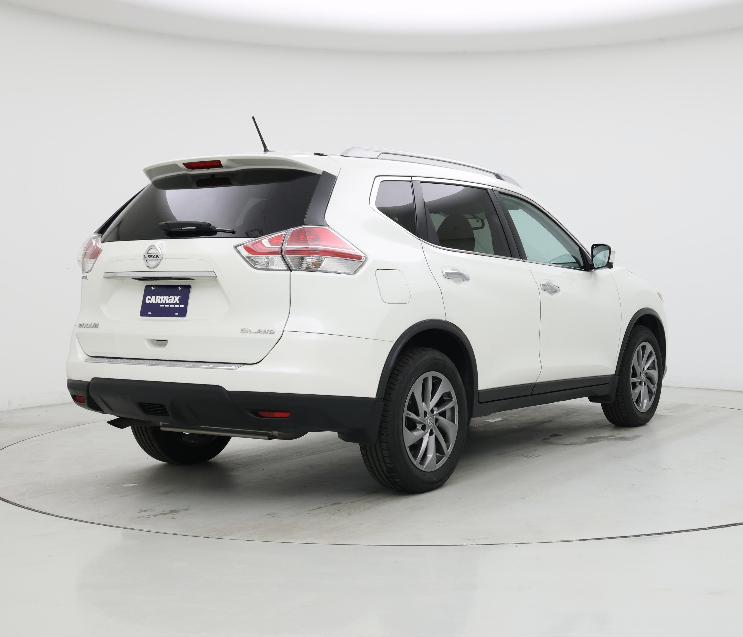 Thumbnail: 2015 Nissan Rogue - 8