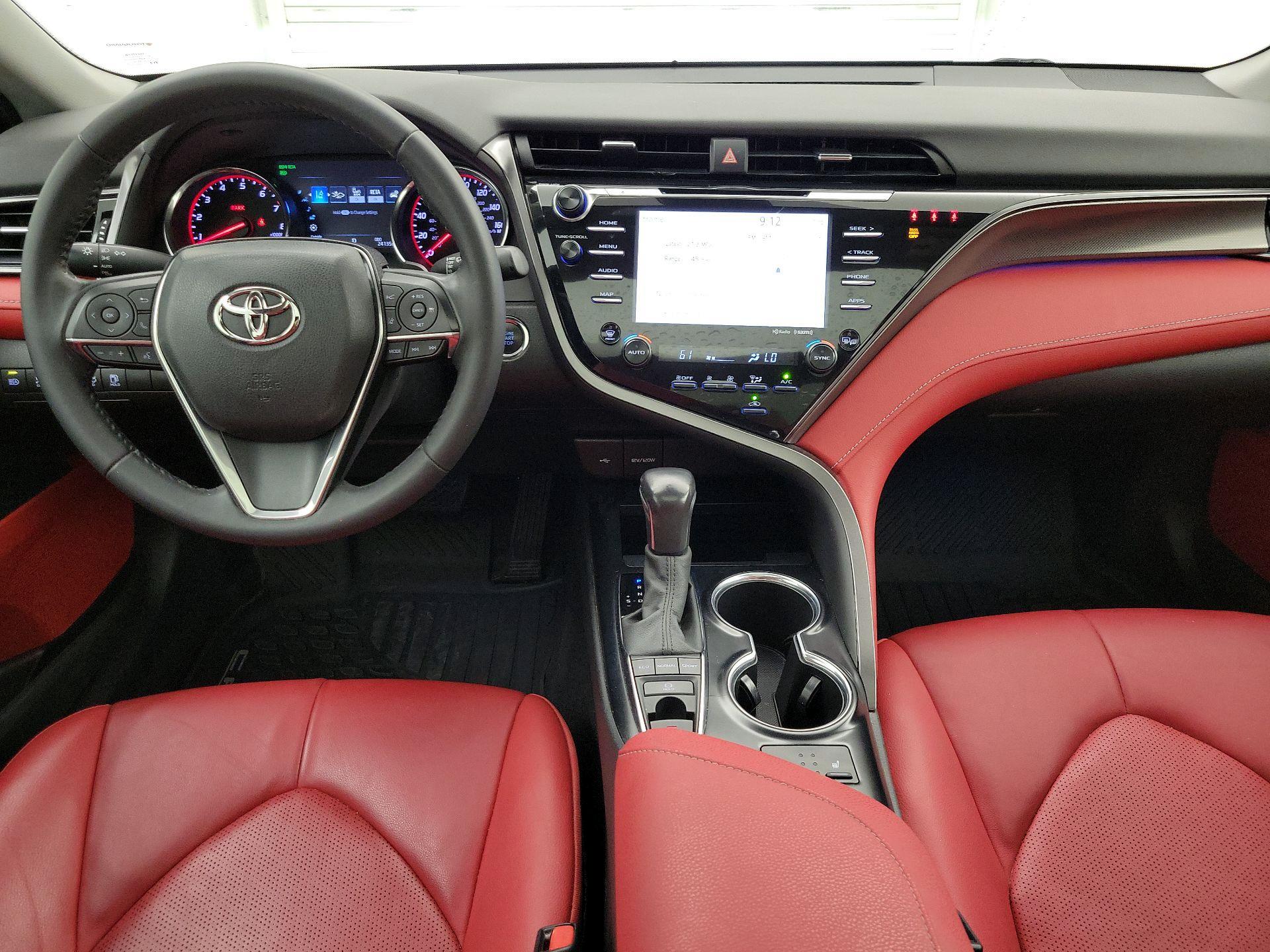 Thumbnail: 2020 Toyota Camry - 9