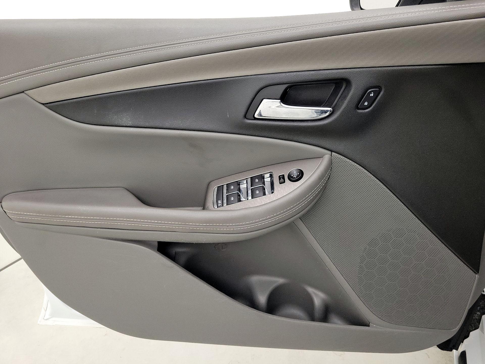 Thumbnail: 2016 Chevrolet Impala - 12