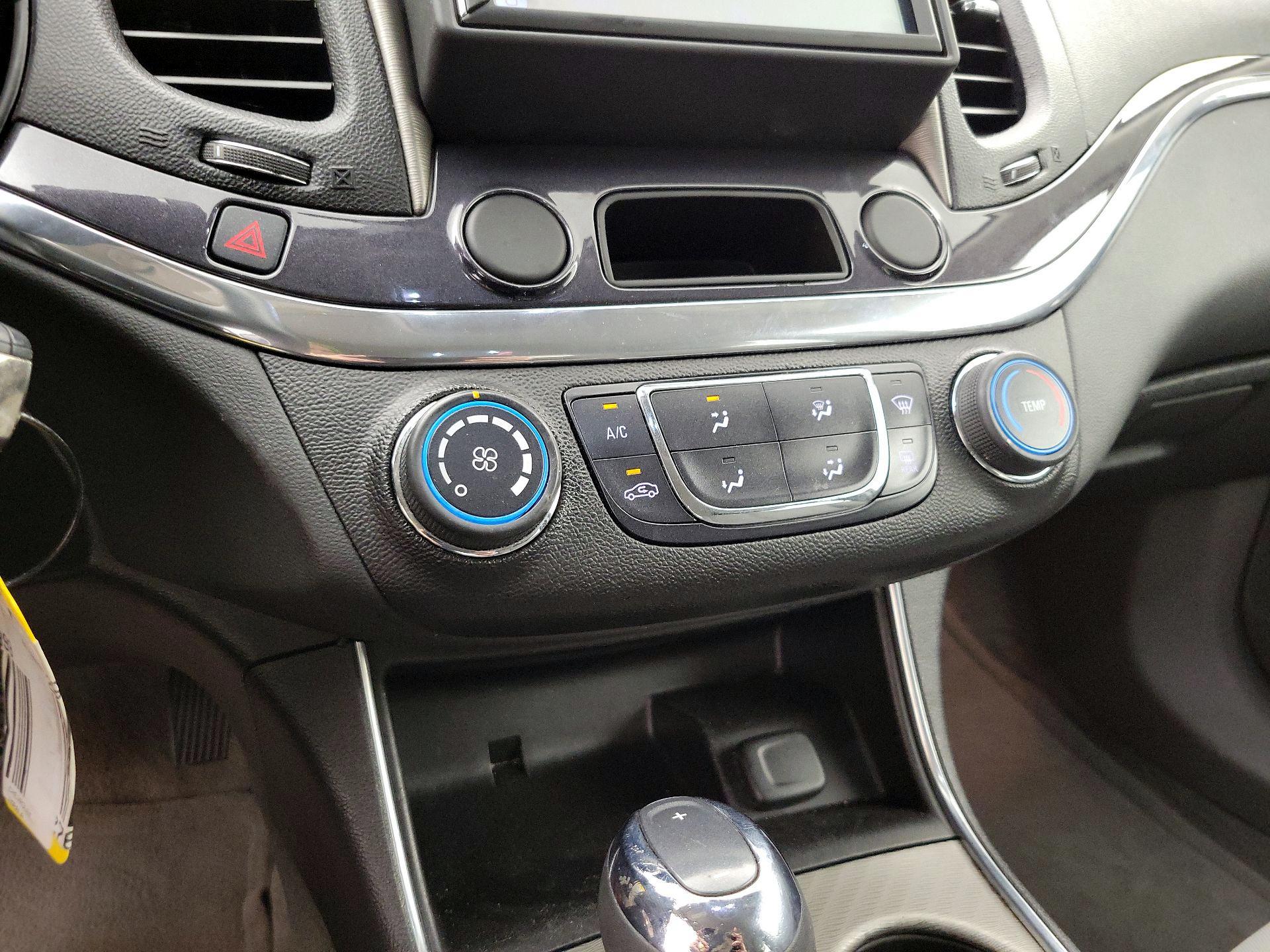 Thumbnail: 2016 Chevrolet Impala - 16