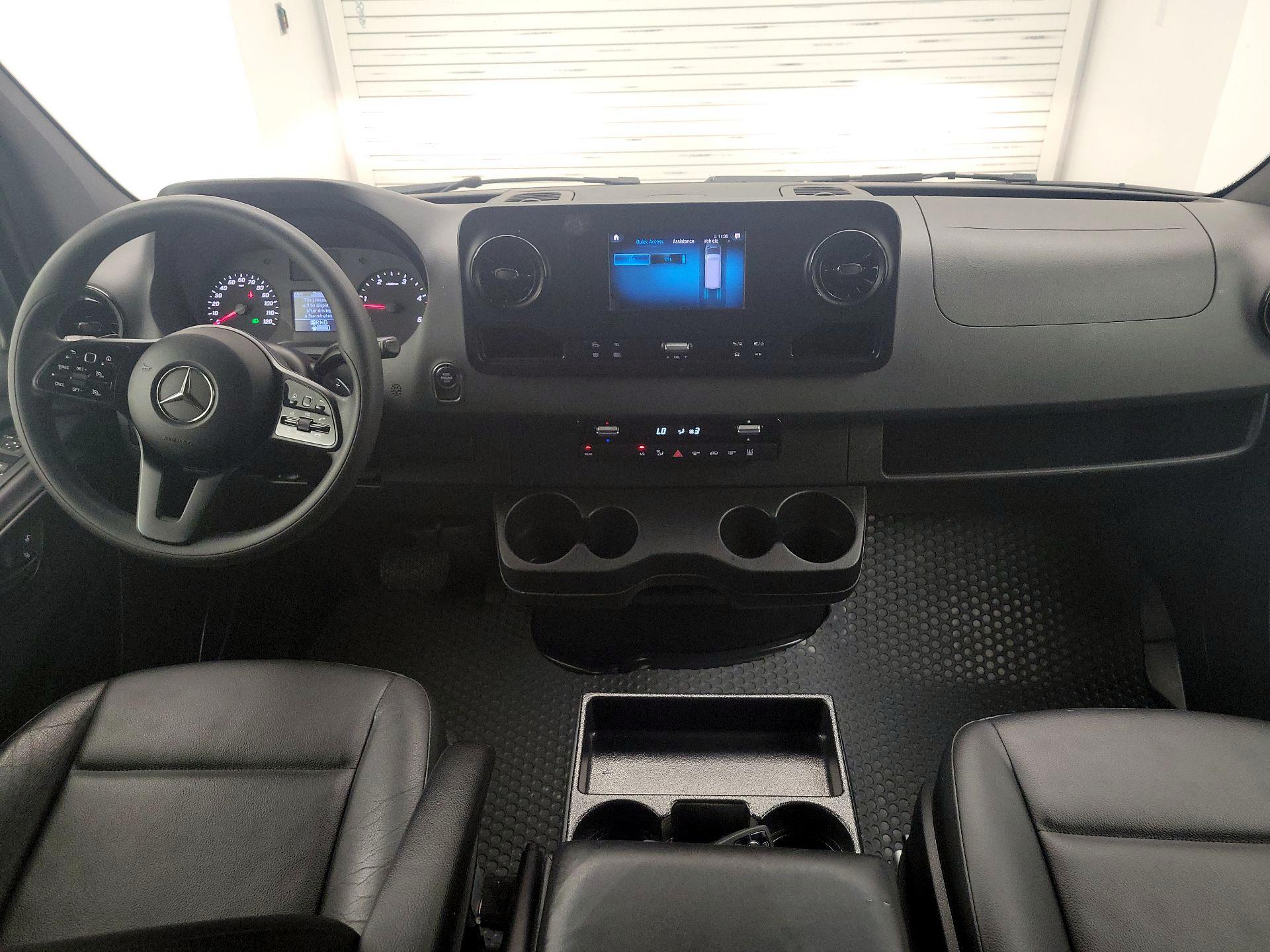 Thumbnail: 2019 Mercedes-Benz Sprinter - 9