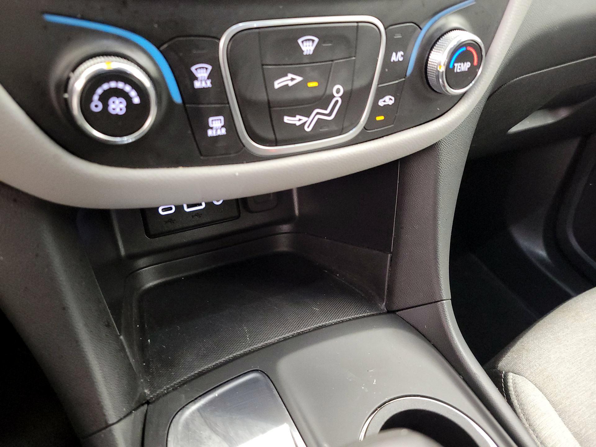 Thumbnail: 2023 Chevrolet Equinox - 16
