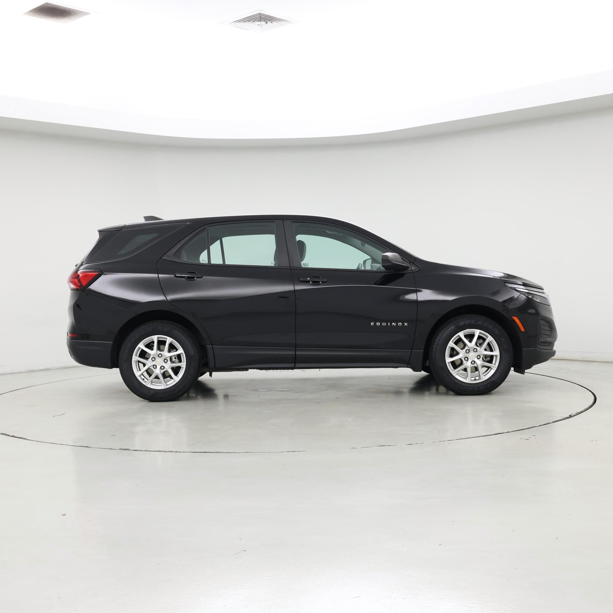 Thumbnail: 2023 Chevrolet Equinox - 7