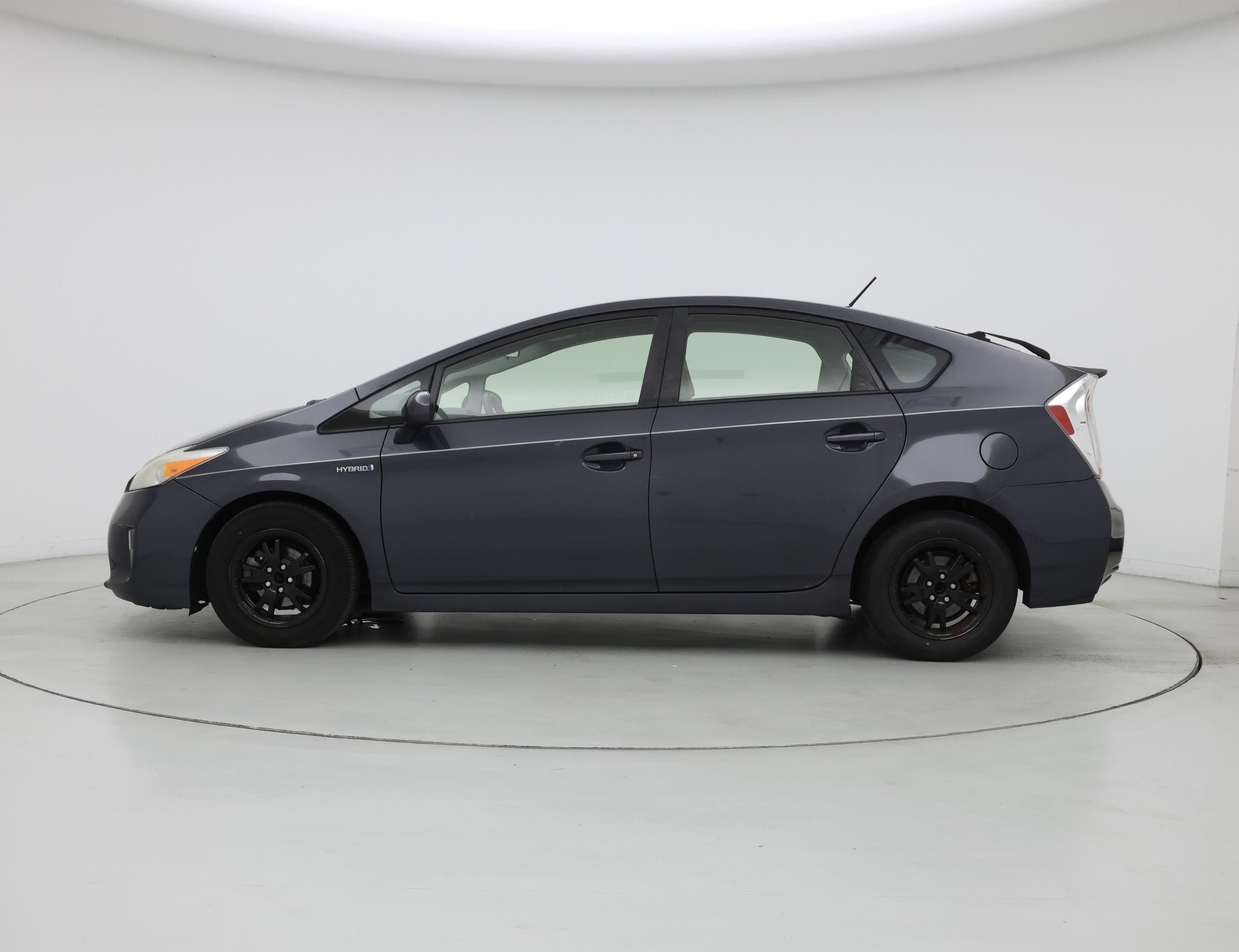 Thumbnail: 2014 Toyota Prius - 3
