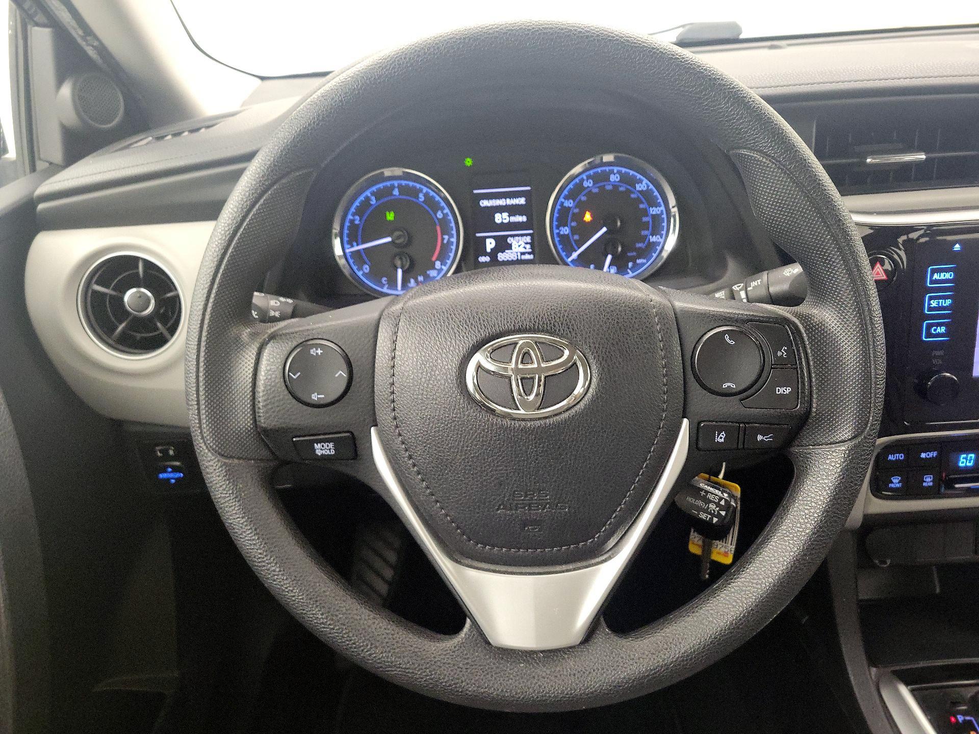 Thumbnail: 2017 Toyota Corolla - 10