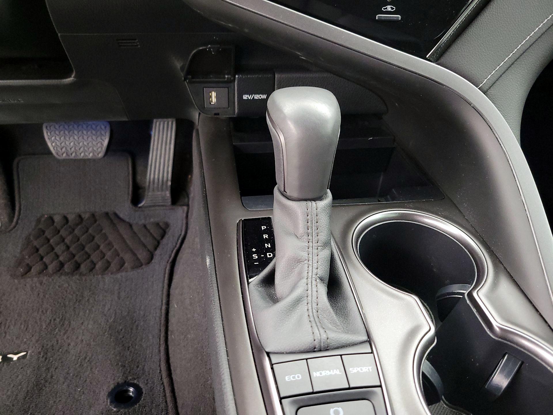 Thumbnail: 2023 Toyota Camry - 16