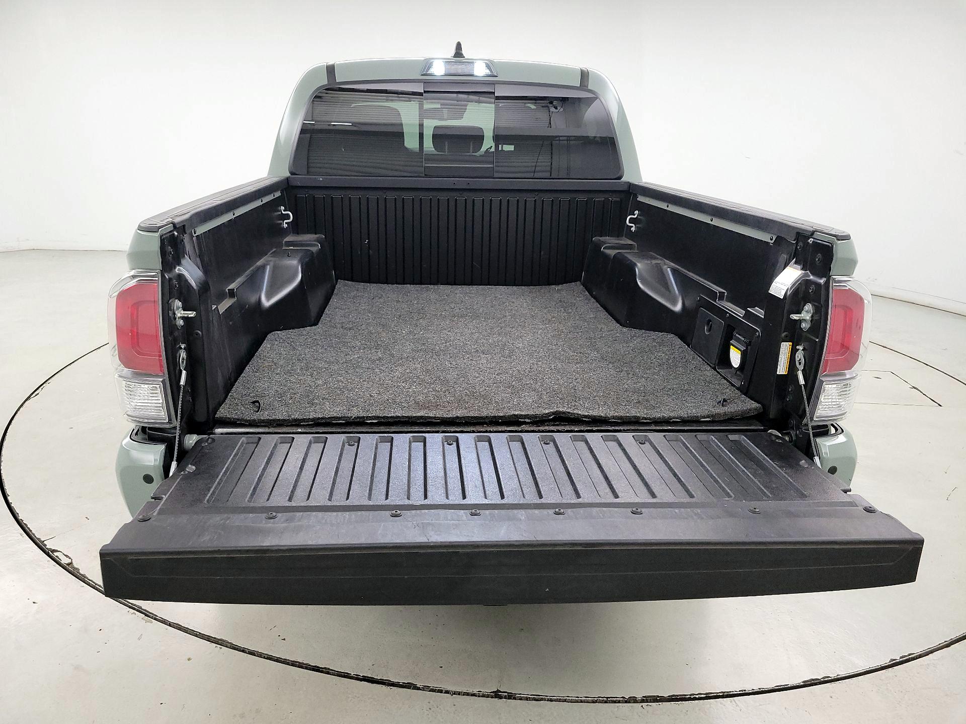 Thumbnail: 2022 Toyota Tacoma - 20