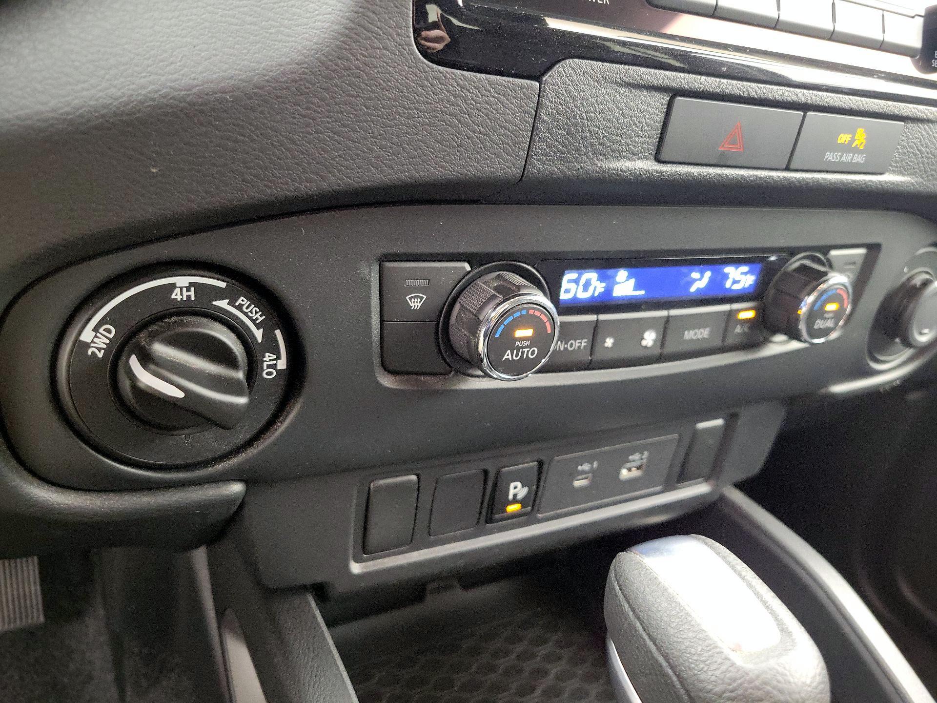 Thumbnail: 2022 Nissan Frontier - 16