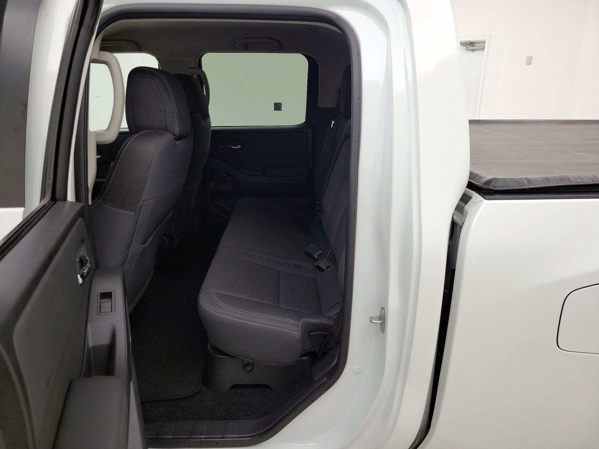 Thumbnail: 2022 Nissan Frontier - 19