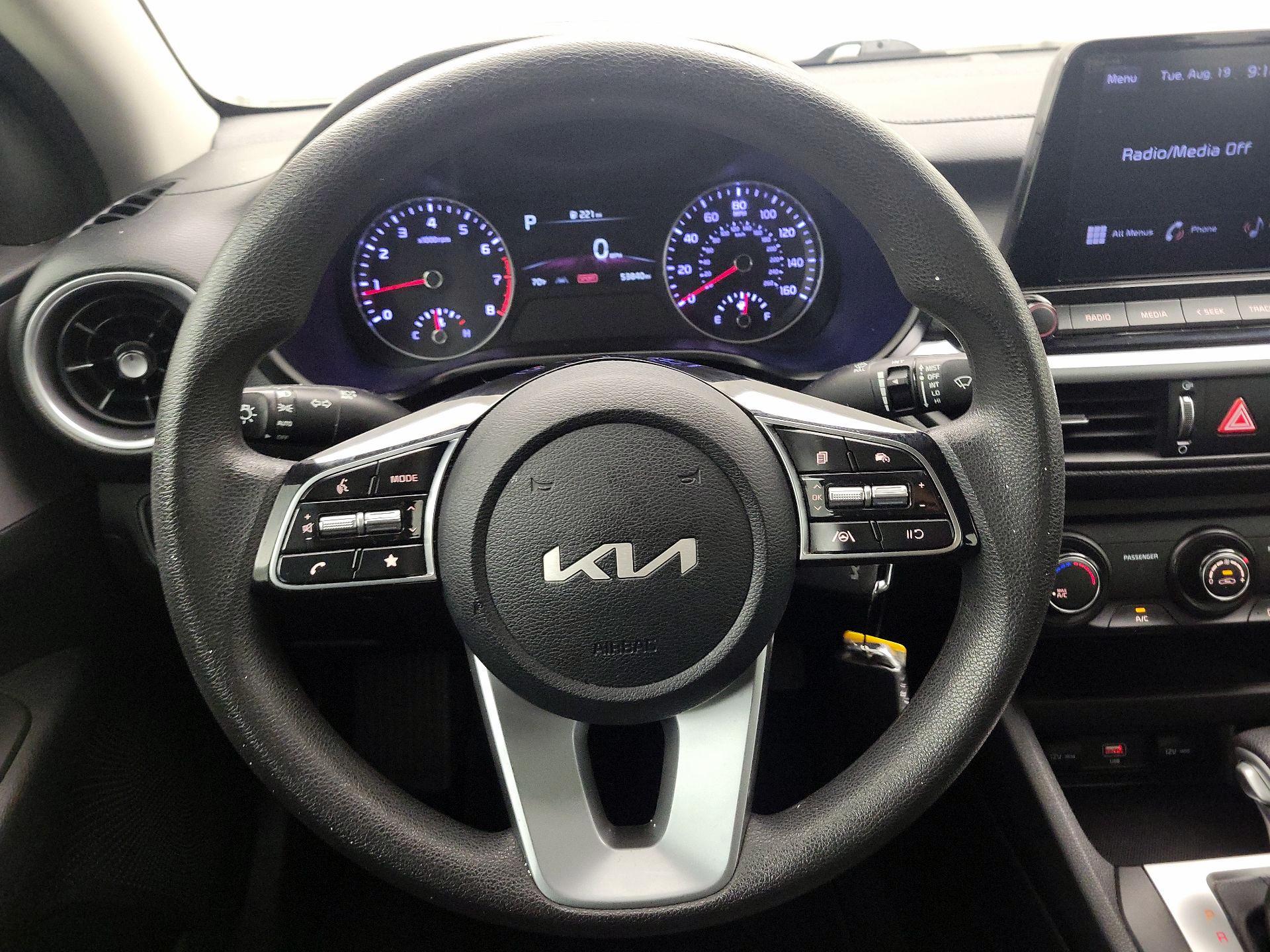 Thumbnail: 2022 Kia Forte - 10