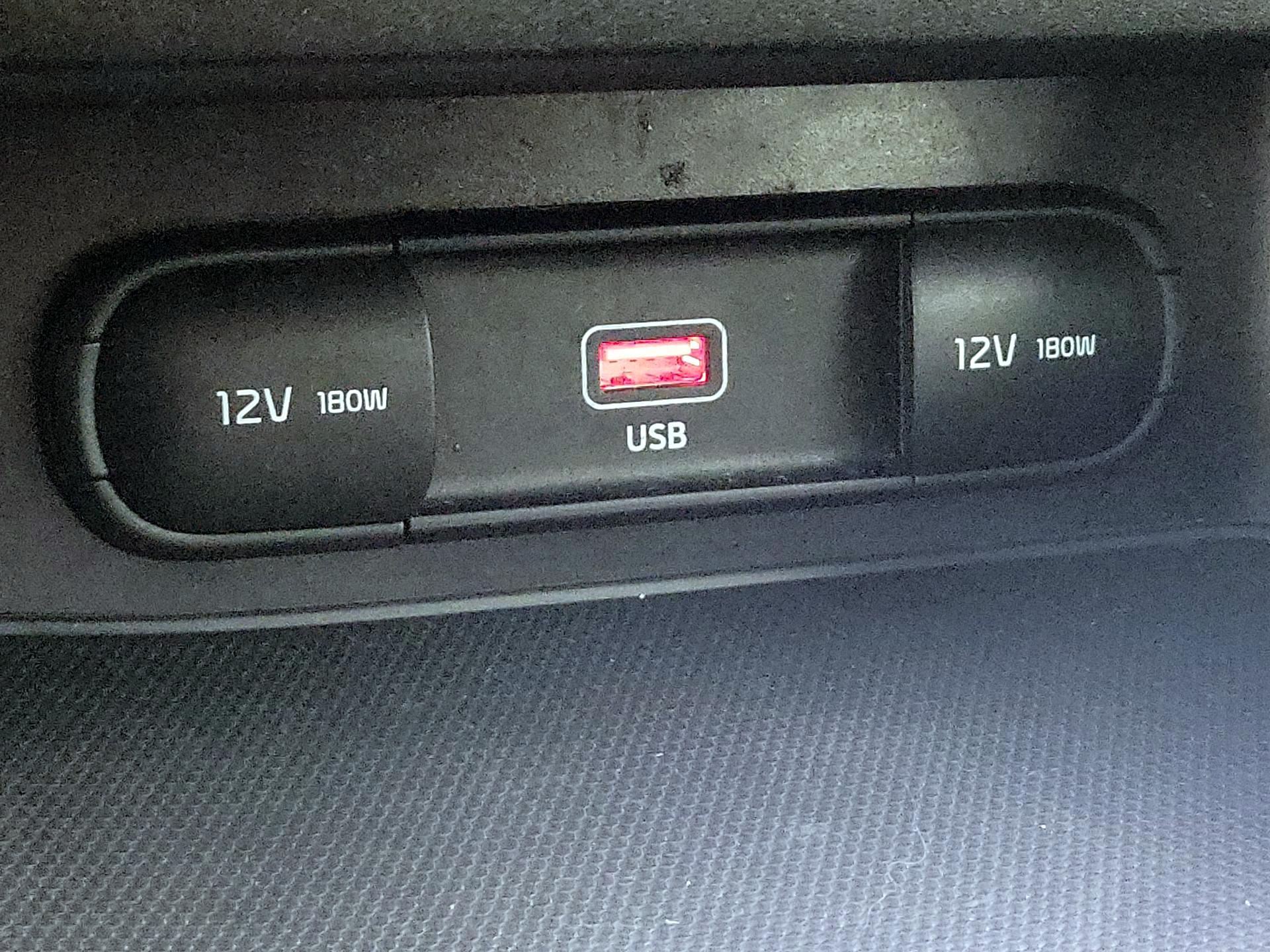Thumbnail: 2022 Kia Forte - 18