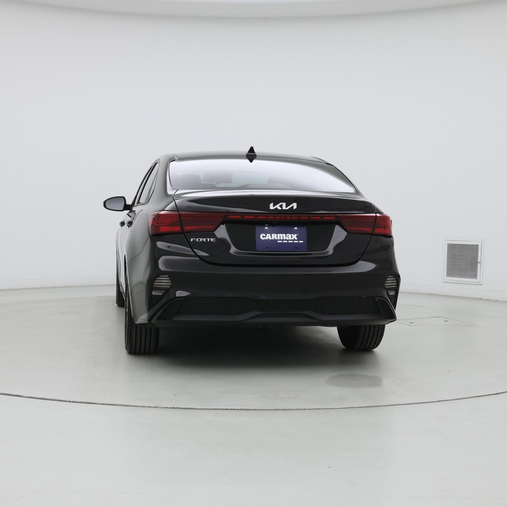 Thumbnail: 2022 Kia Forte - 6