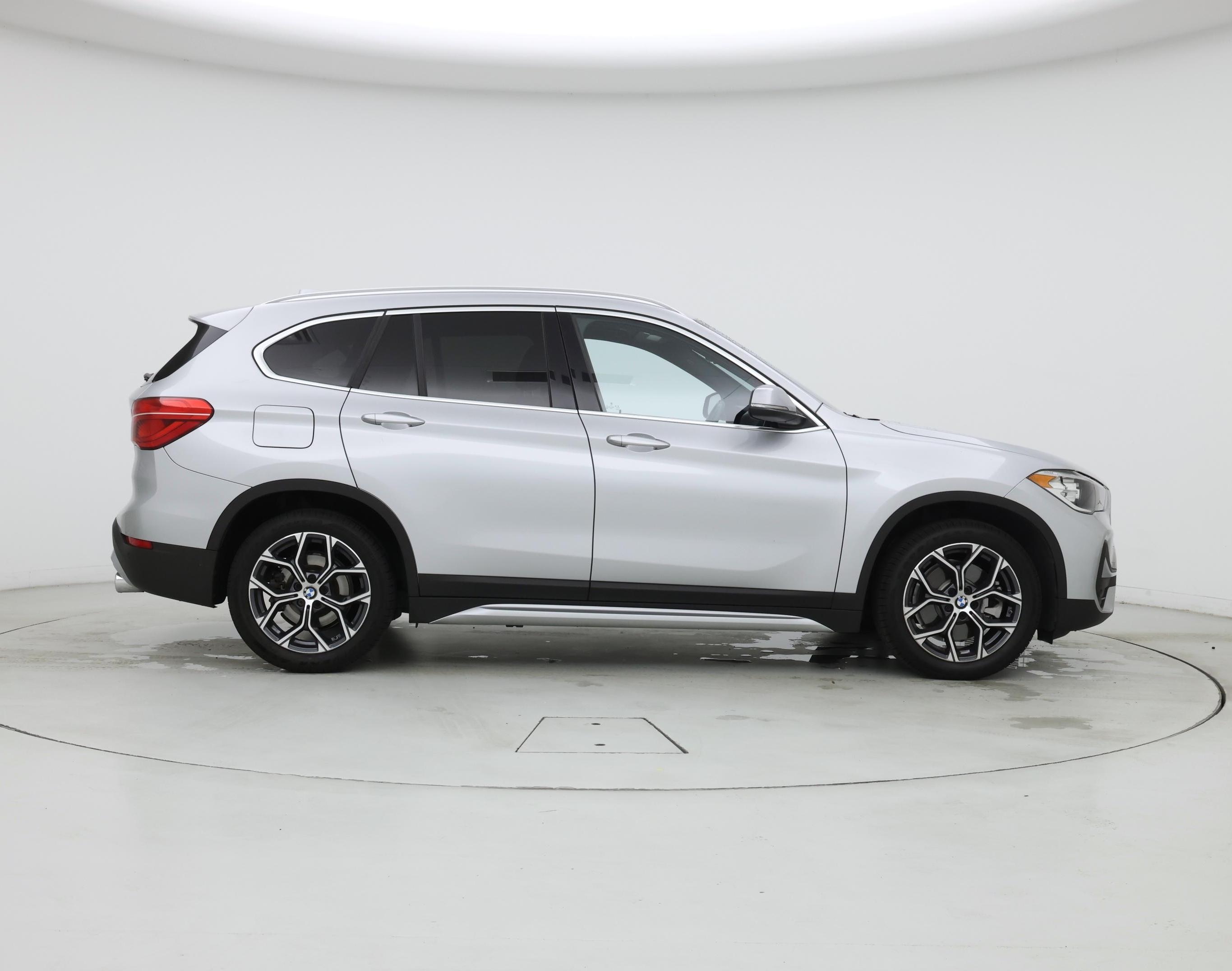 Thumbnail: 2021 BMW X1 - 7