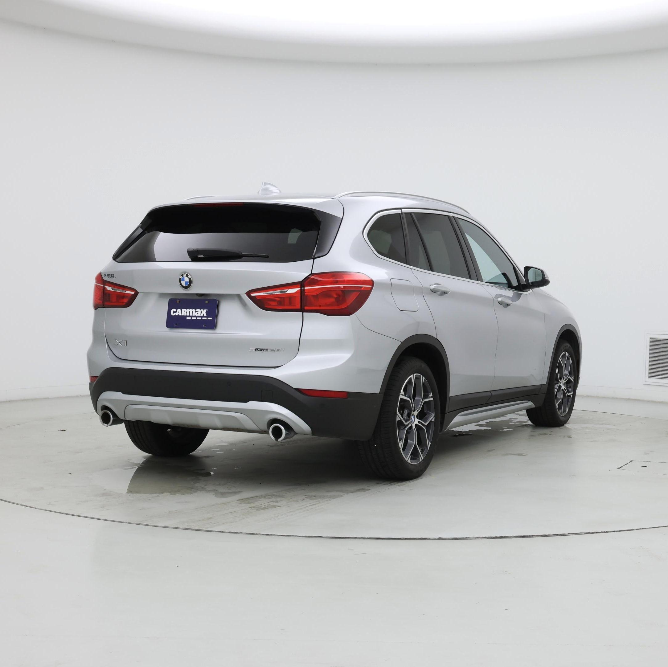 Thumbnail: 2021 BMW X1 - 8