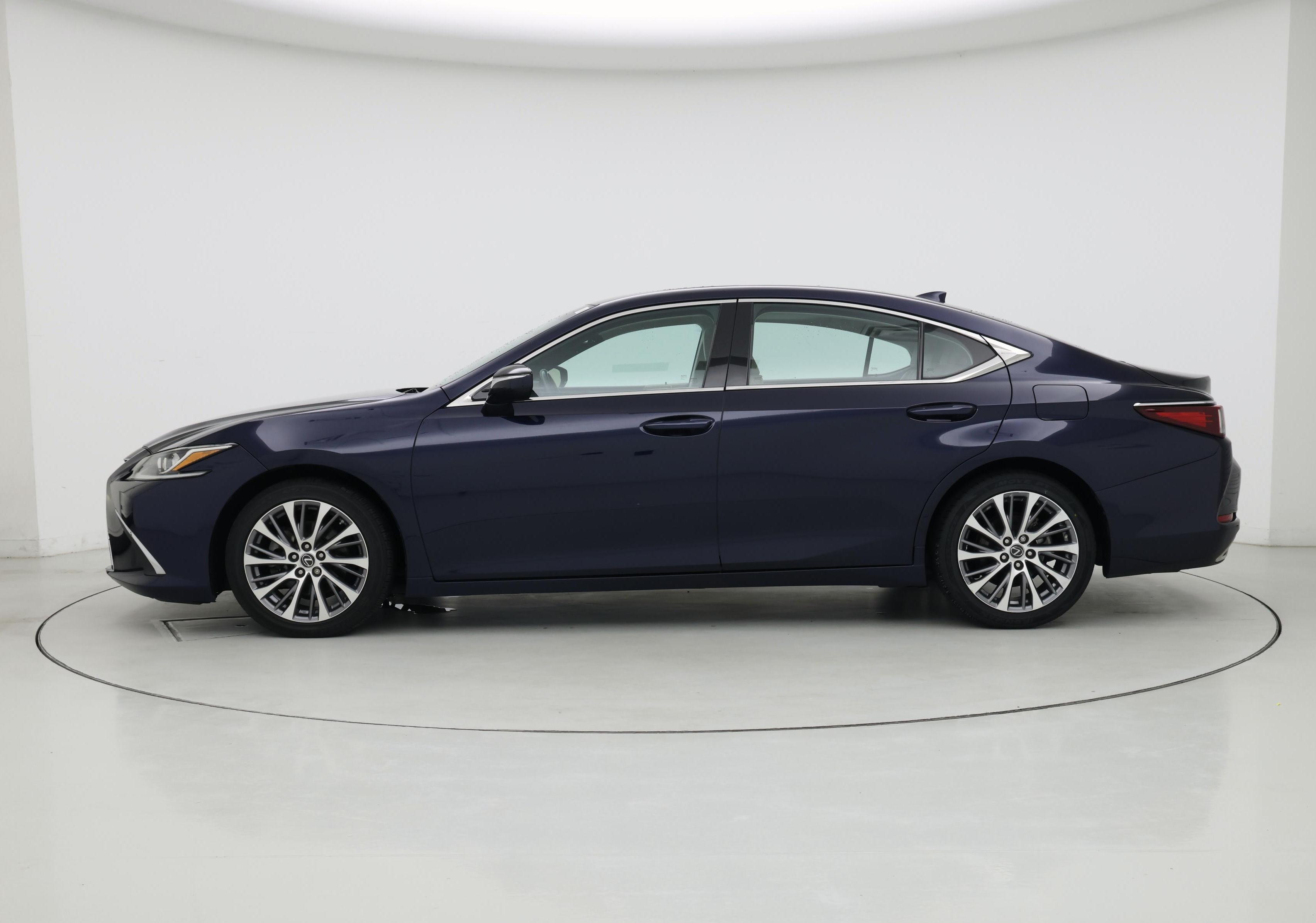 Thumbnail: 2019 Lexus ES - 3