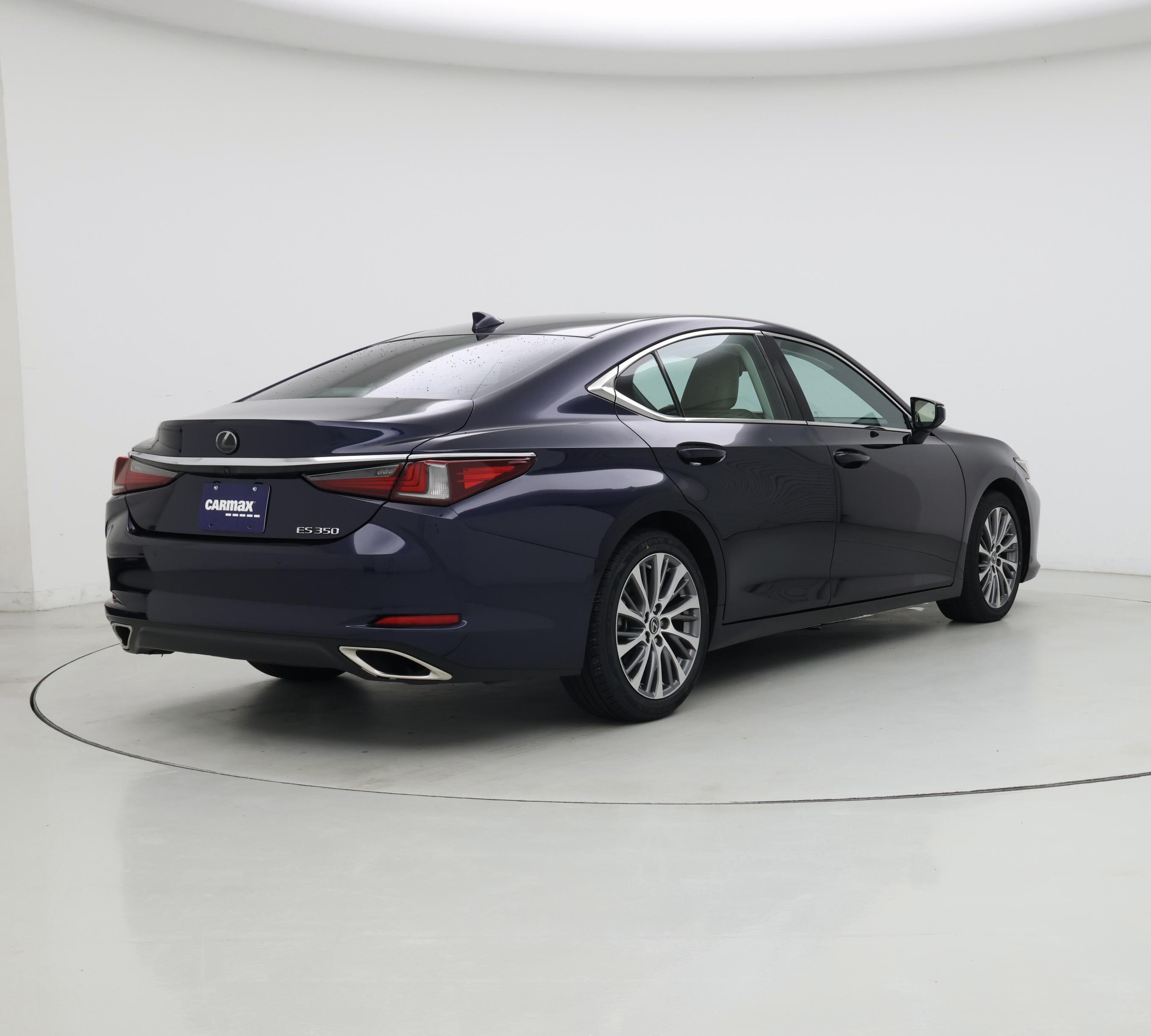 Thumbnail: 2019 Lexus ES - 8
