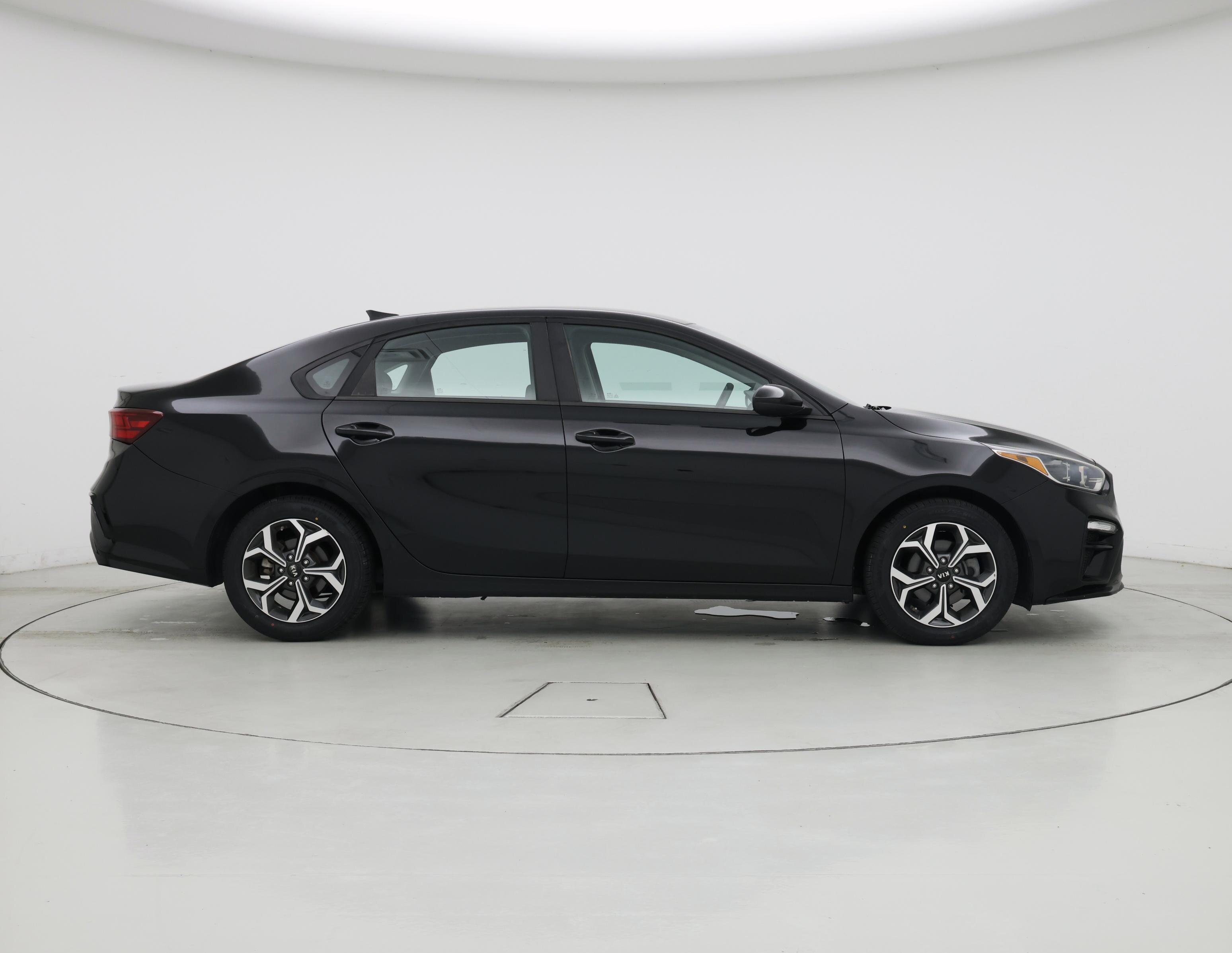 Thumbnail: 2019 Kia Forte - 7