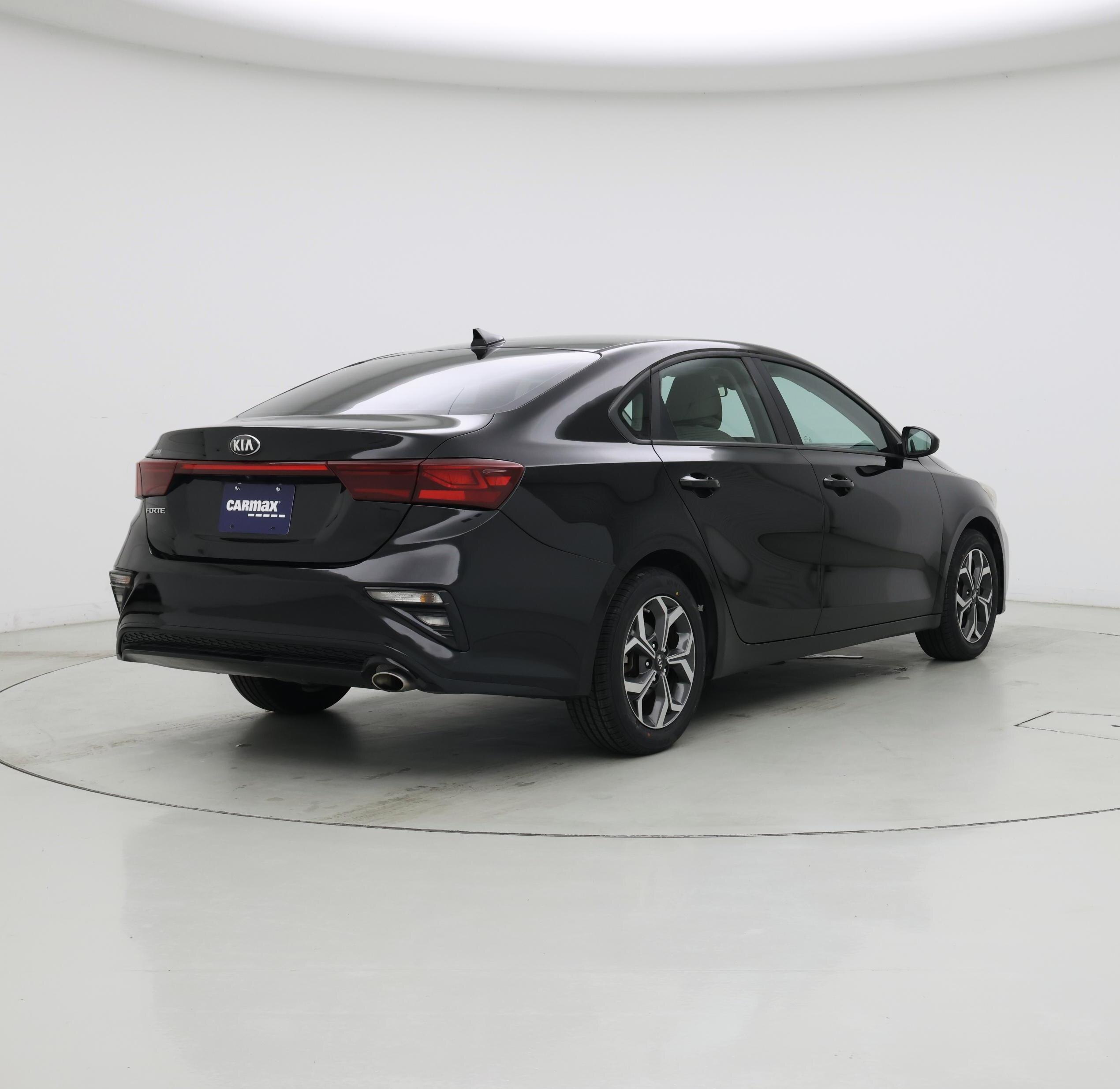 Thumbnail: 2019 Kia Forte - 8