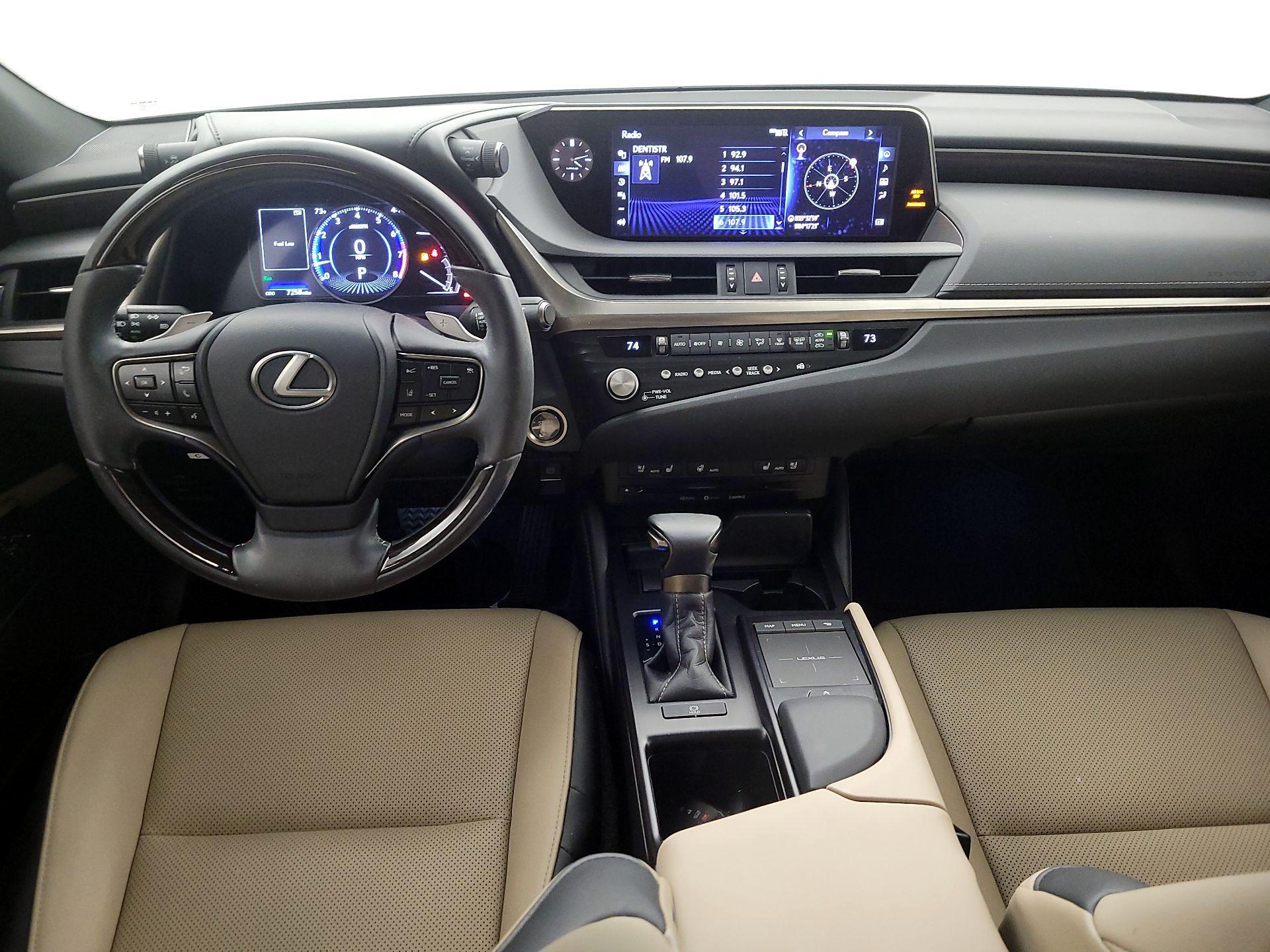 Thumbnail: 2021 Lexus ES - 8