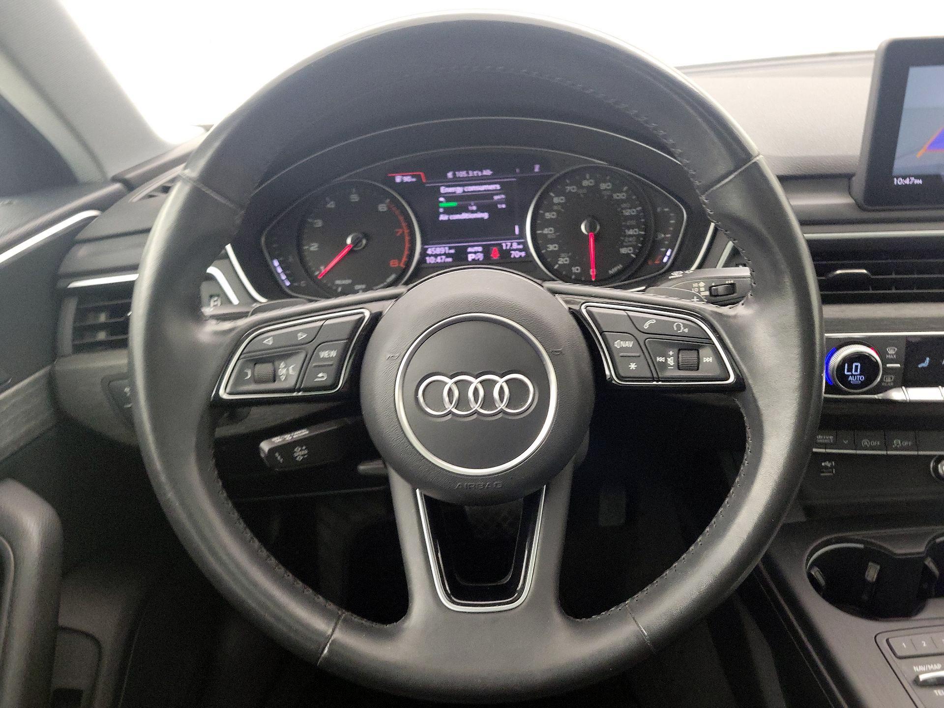 Thumbnail: 2019 Audi A4 - 10