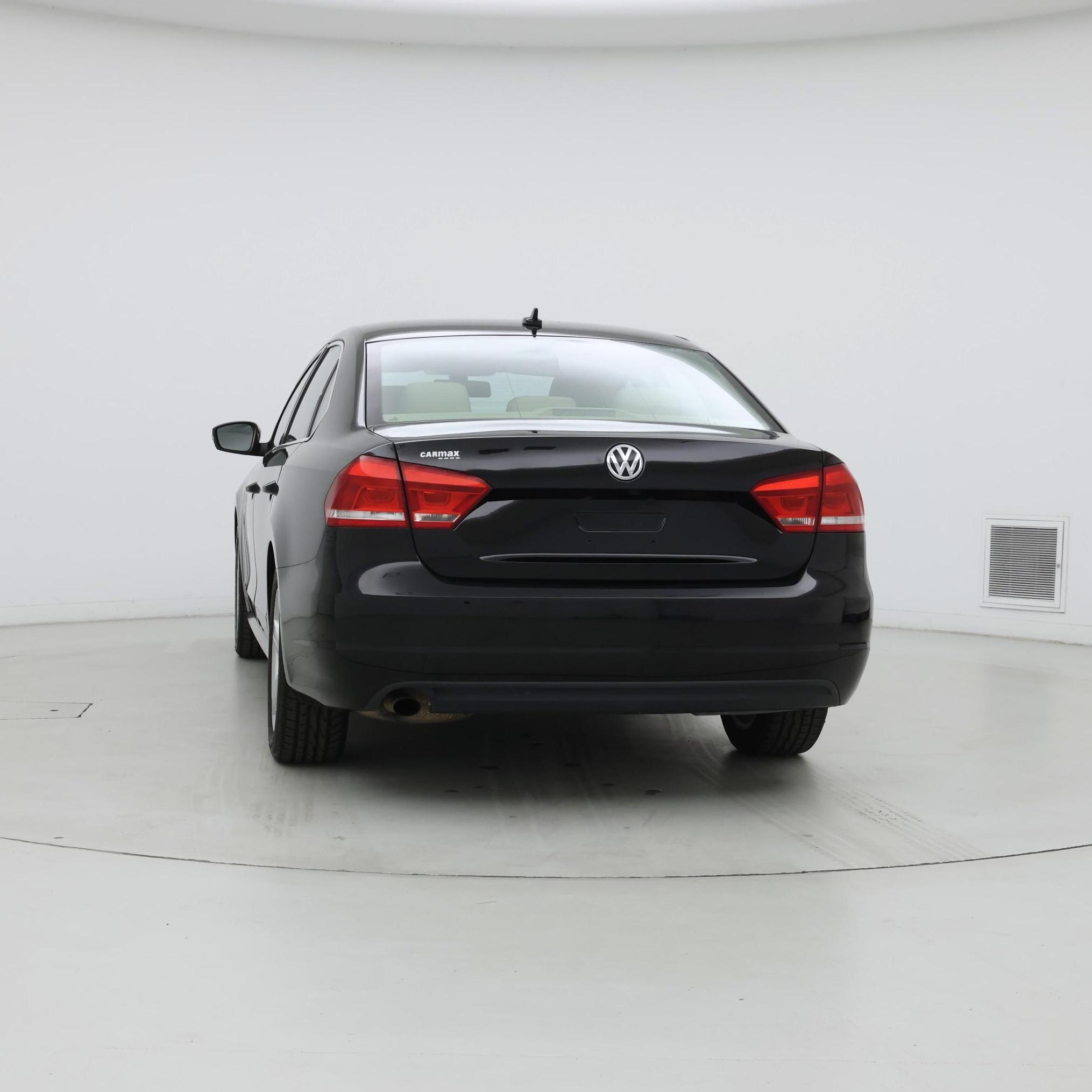 Thumbnail: 2015 Volkswagen Passat - 6