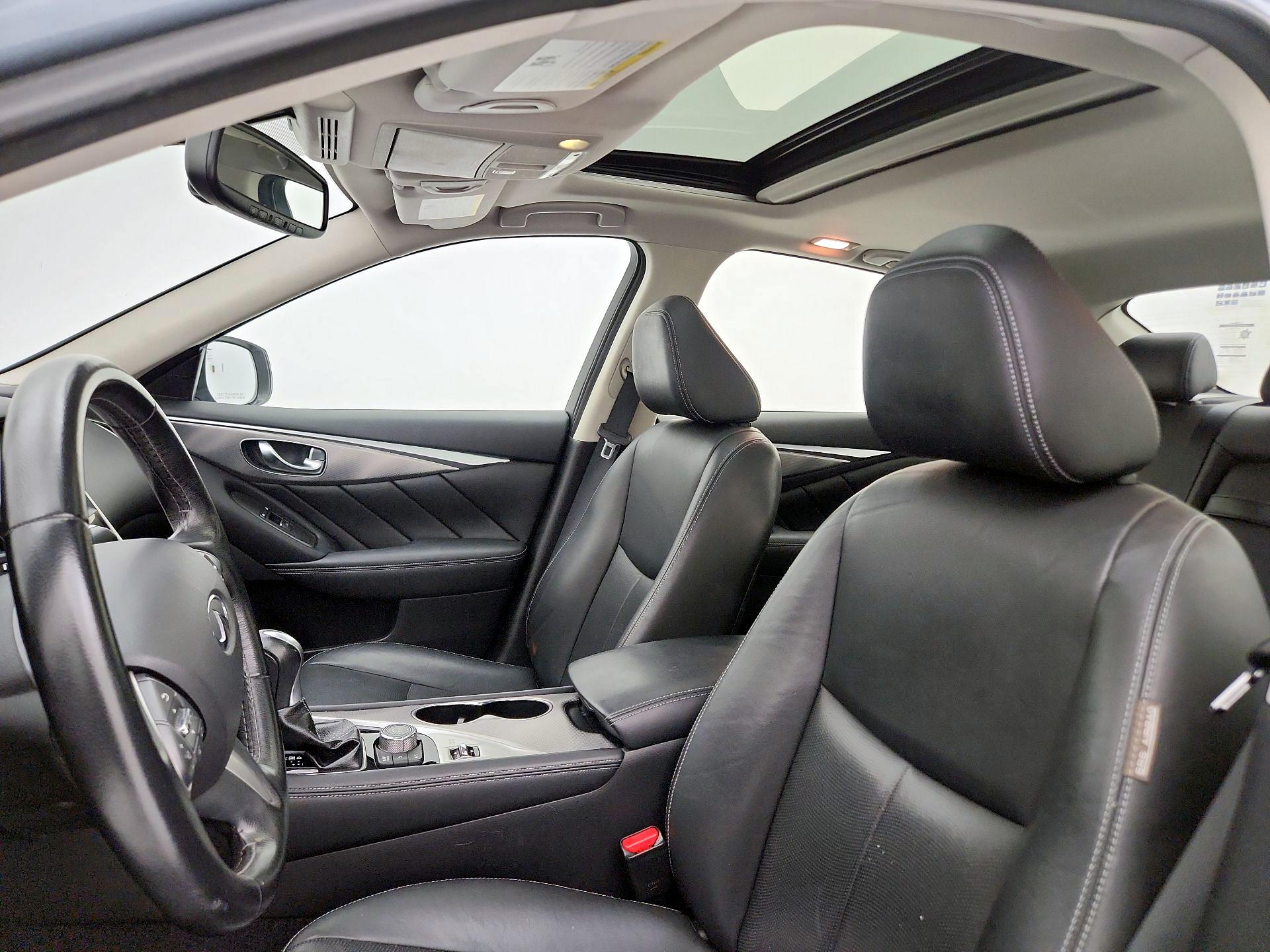 Thumbnail: 2015 INFINITI Q50 - 20