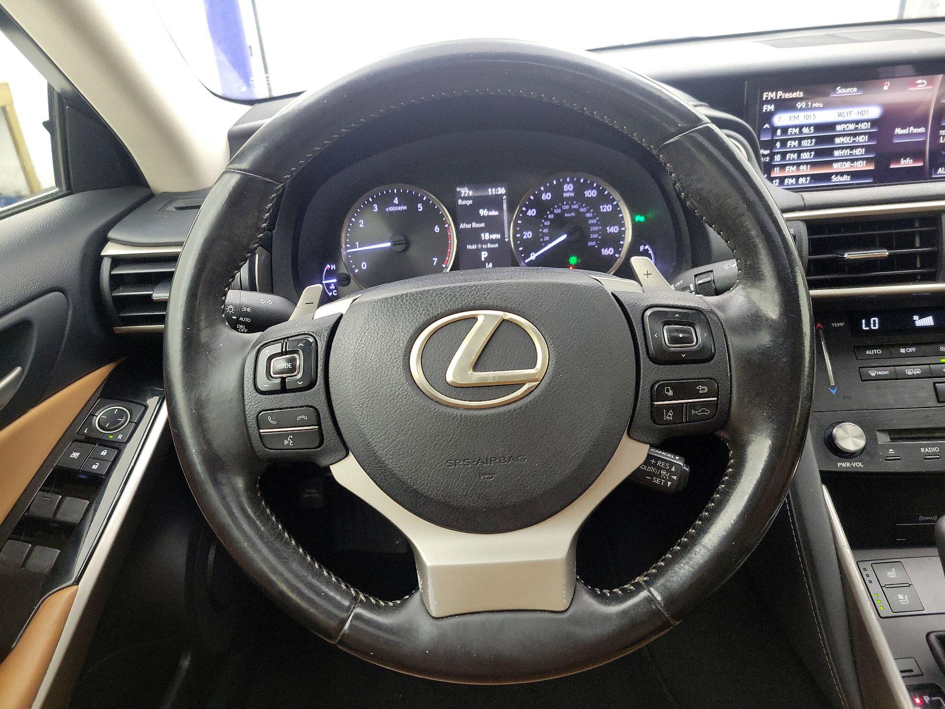 Thumbnail: 2017 Lexus IS - 10